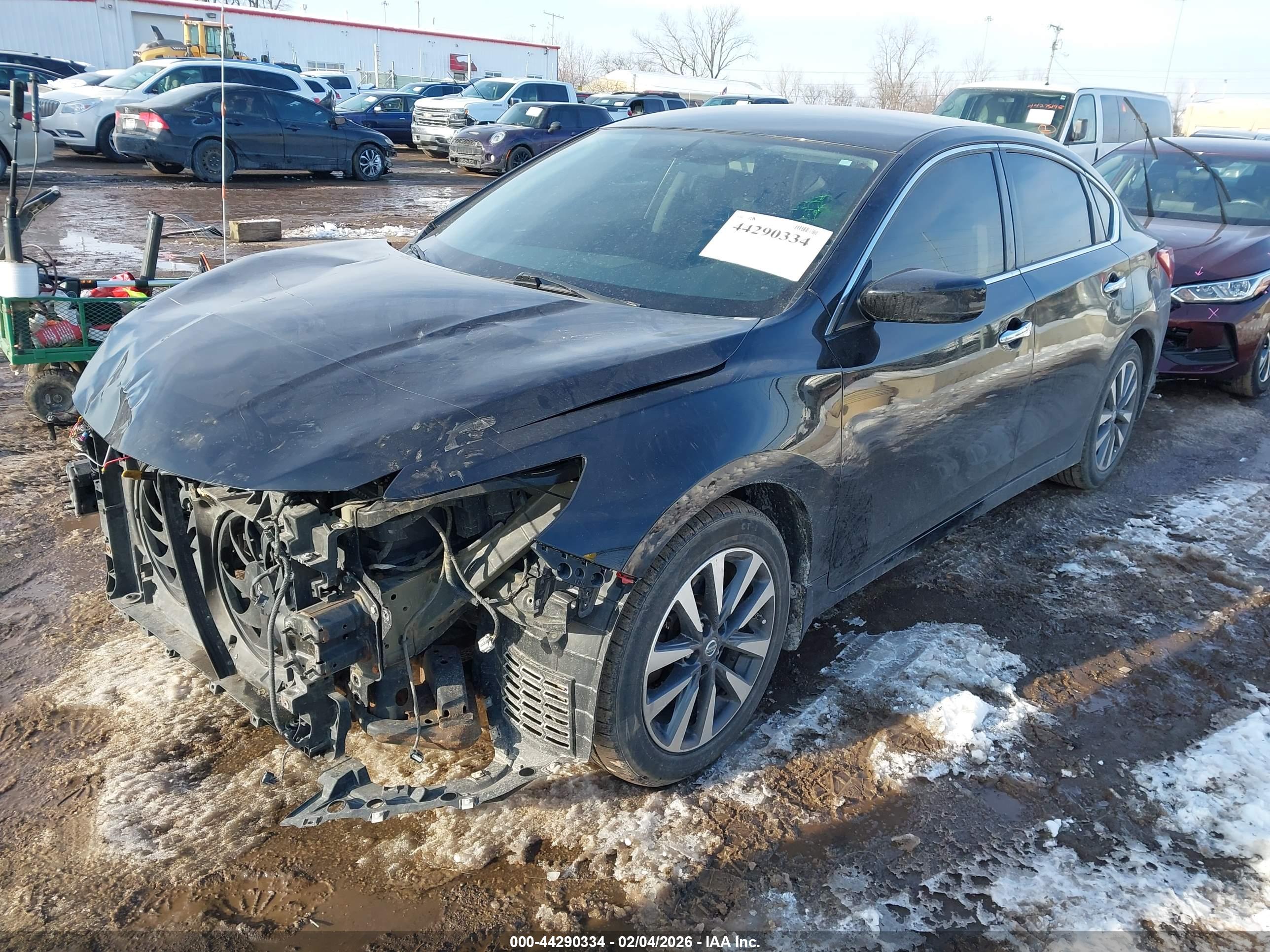 NISSAN ALTIMA image 2