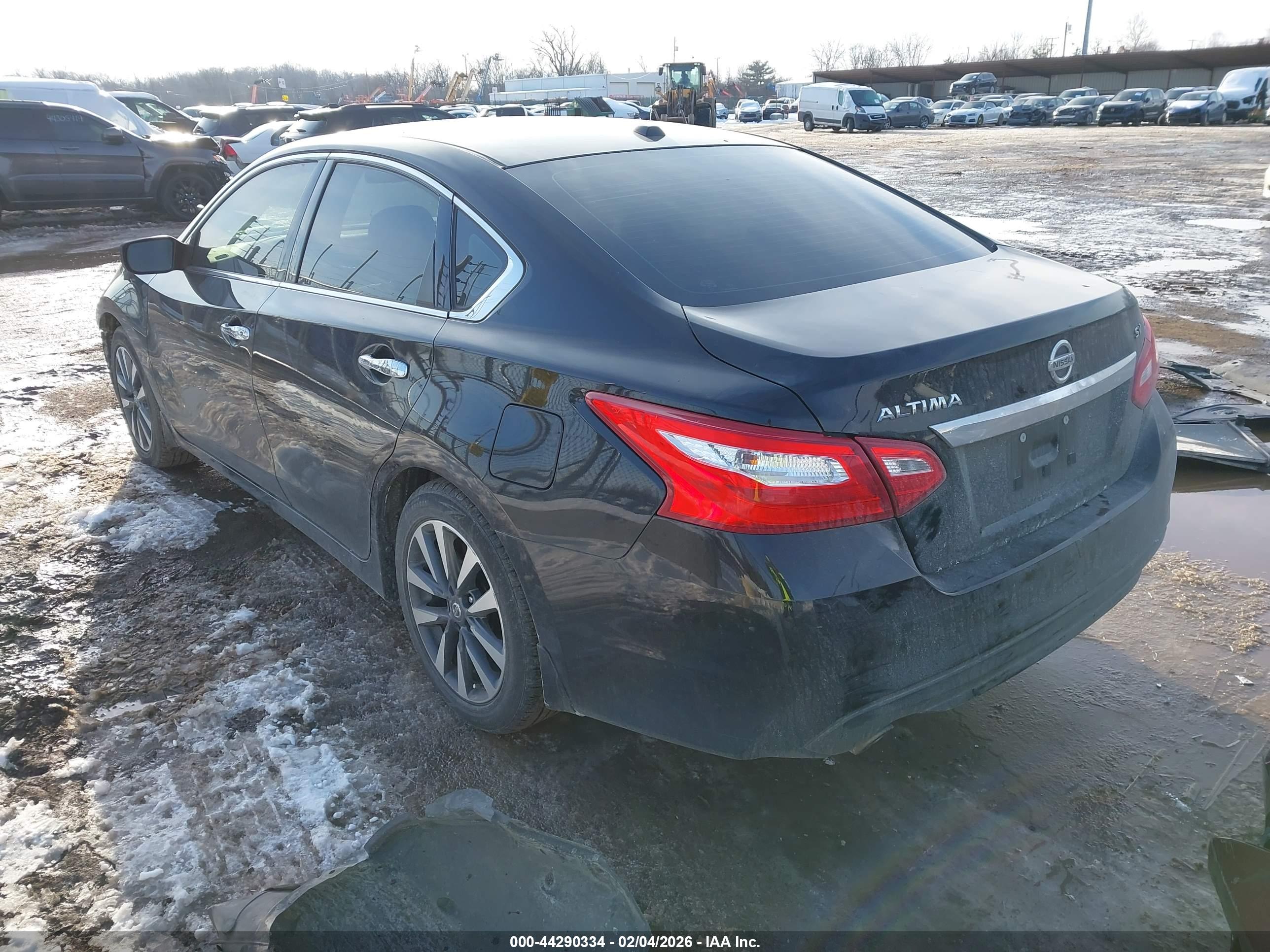 NISSAN ALTIMA image 3