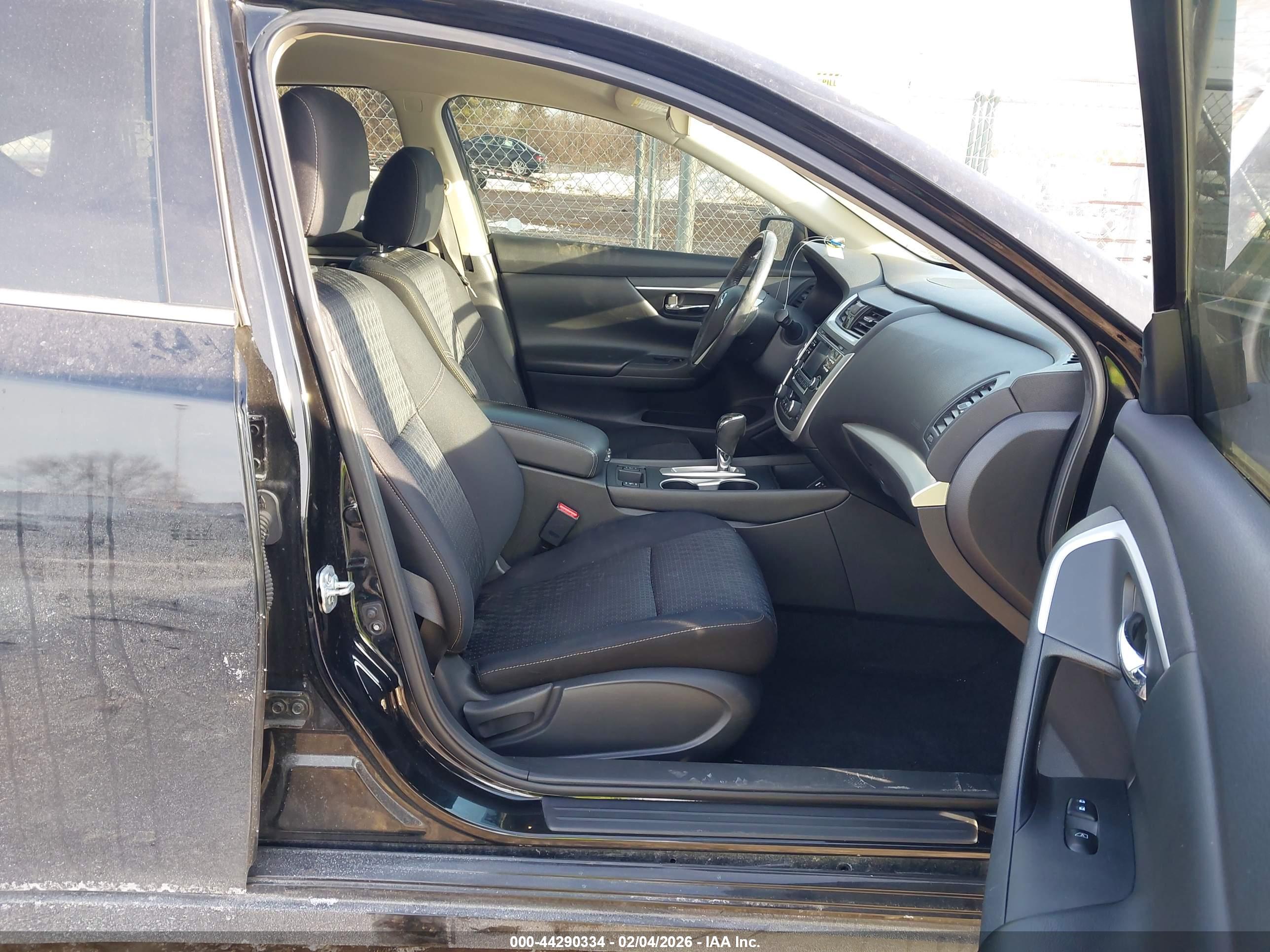 NISSAN ALTIMA image 5
