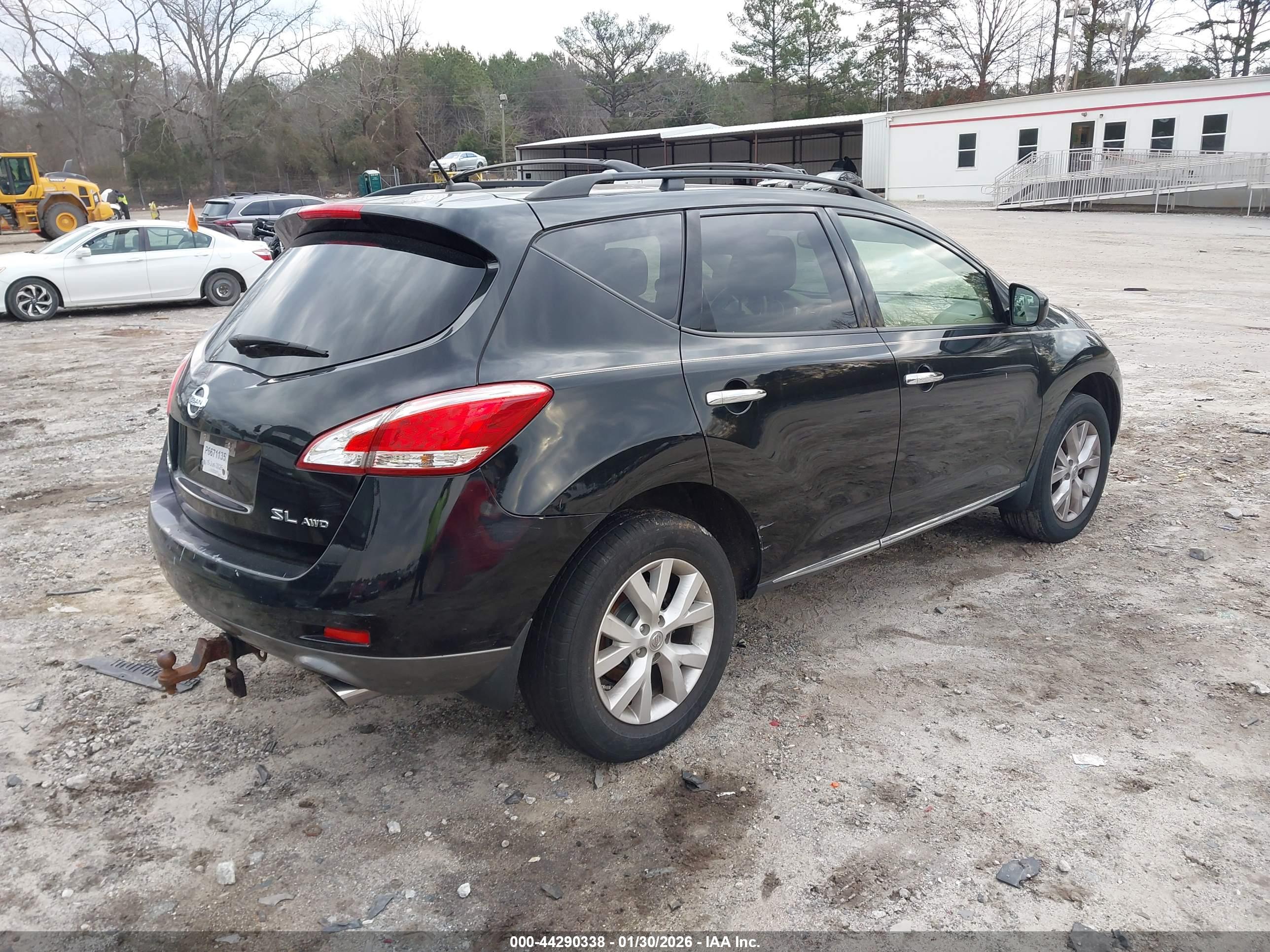 NISSAN MURANO image 4