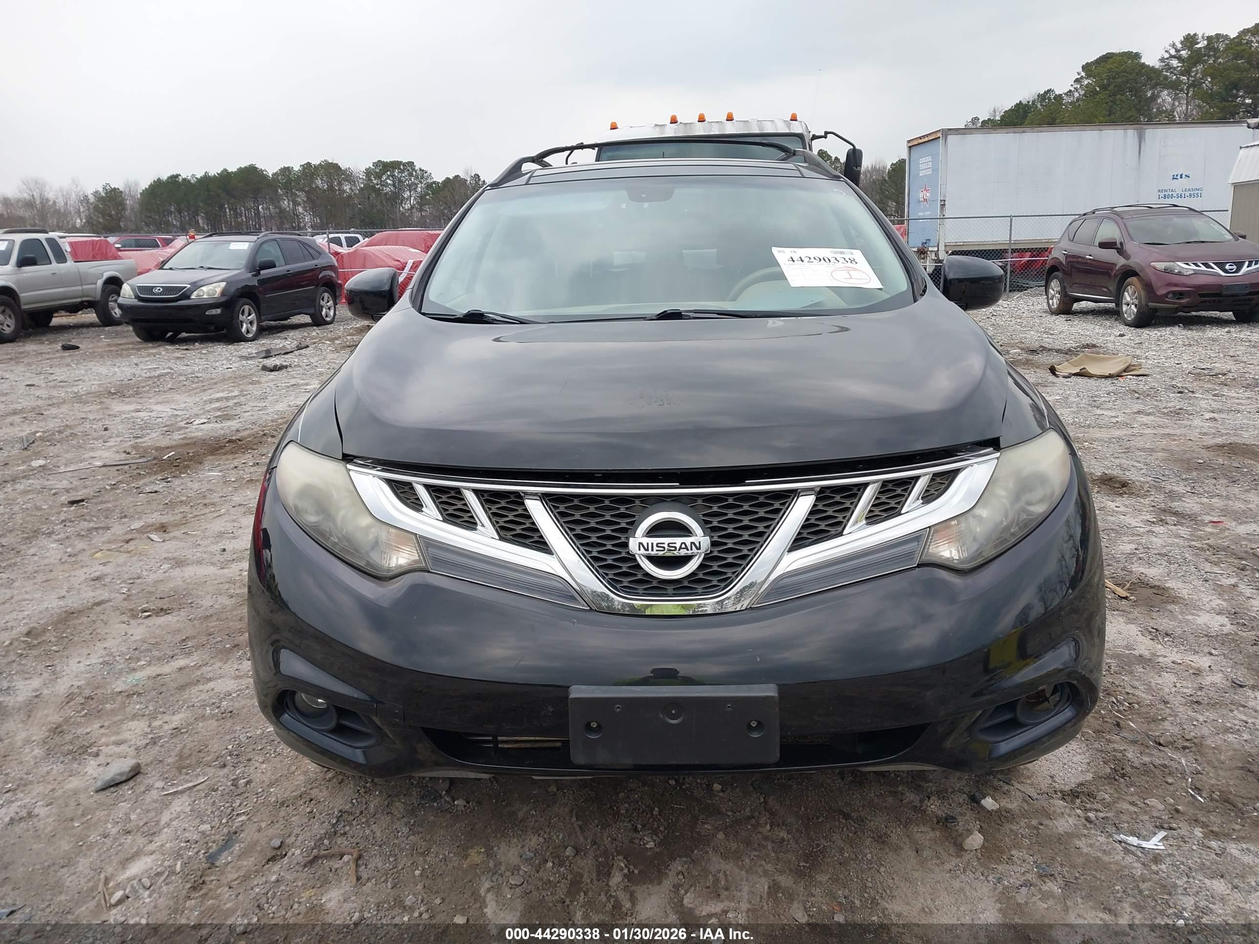 NISSAN MURANO image 6