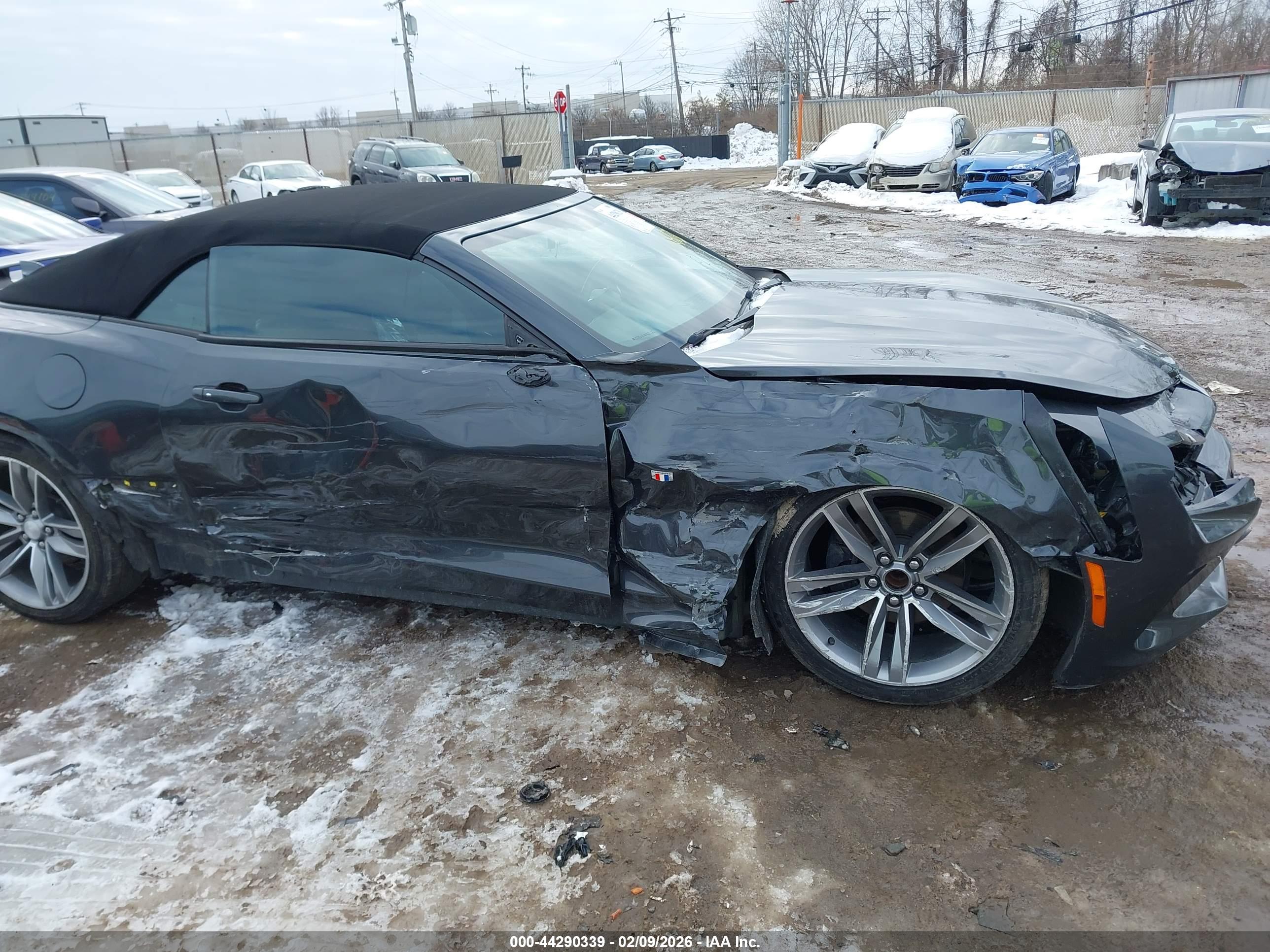 CHEVROLET CAMARO image 6