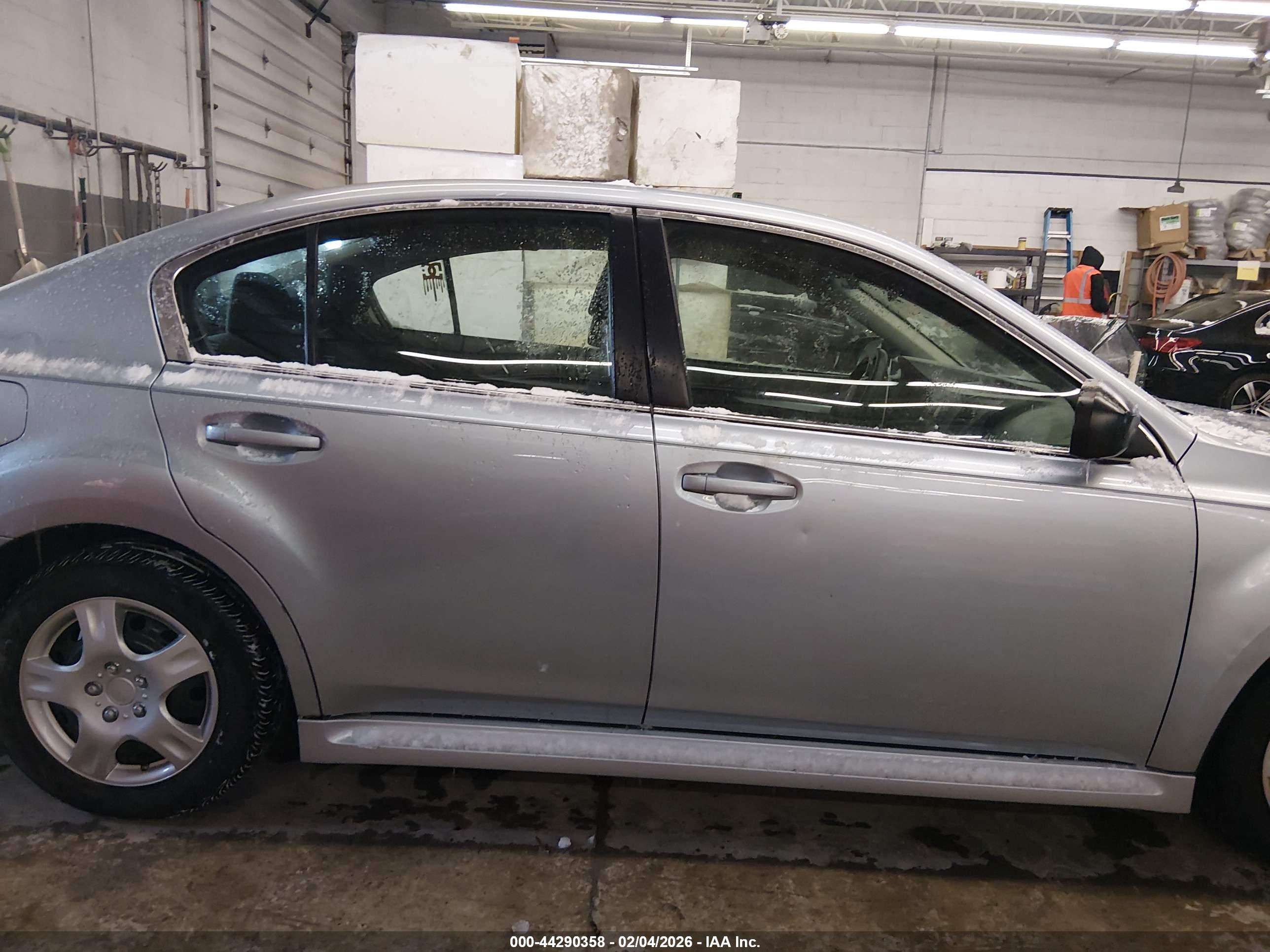 SUBARU LEGACY image 5