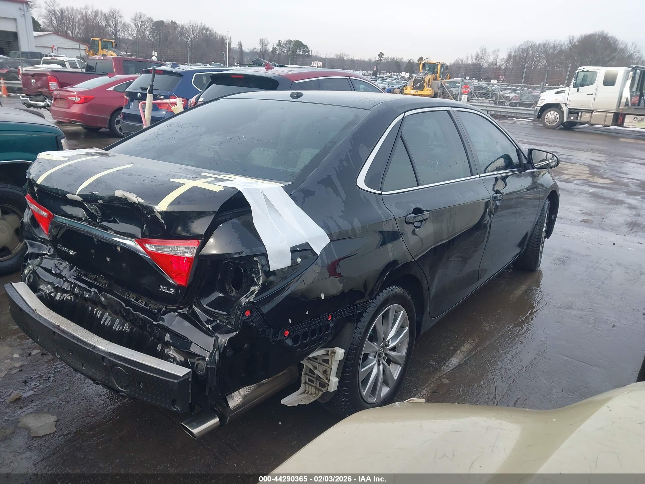 TOYOTA CAMRY image 4