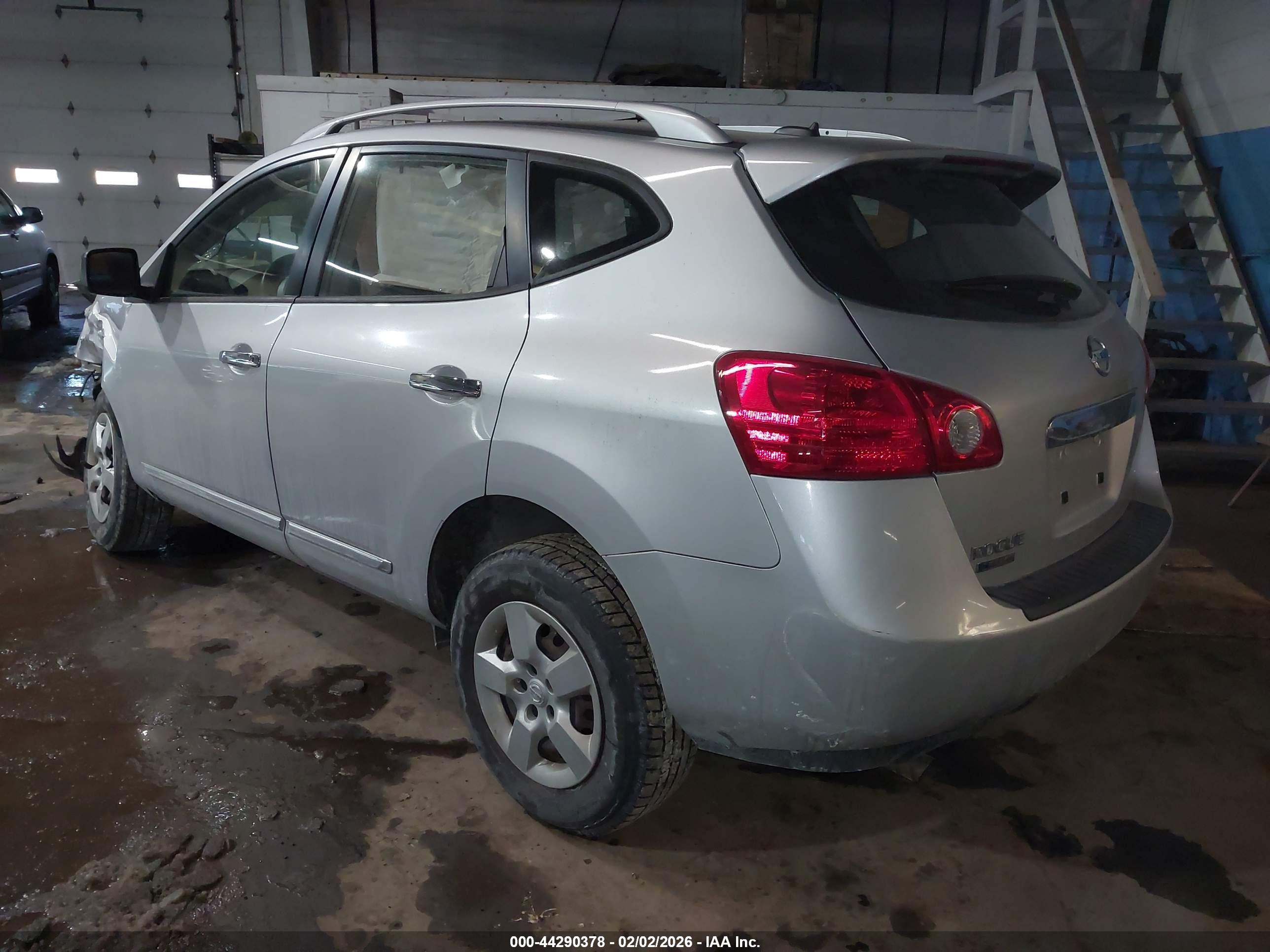 NISSAN ROGUE image 3