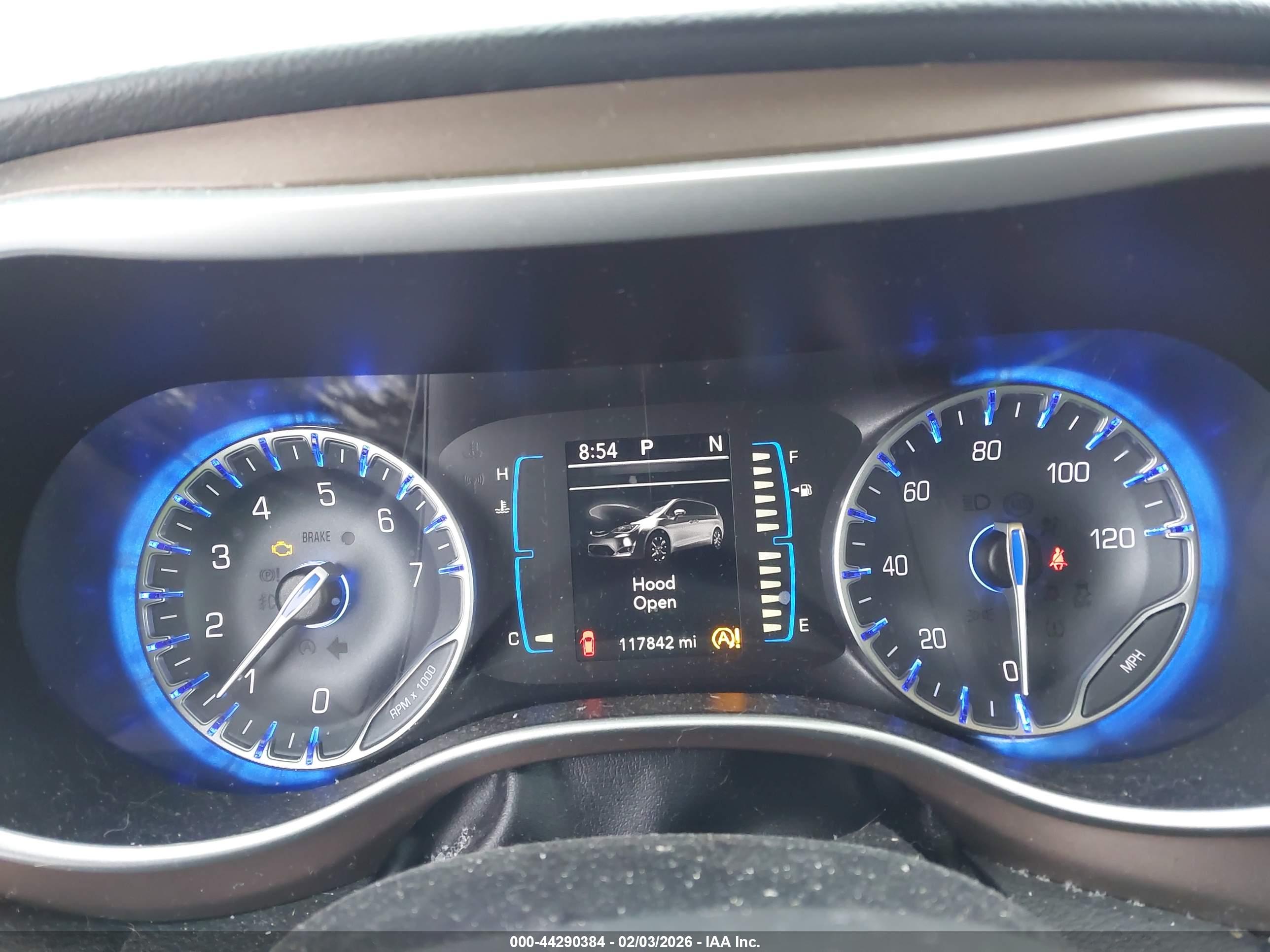 CHRYSLER PACIFICA image 7