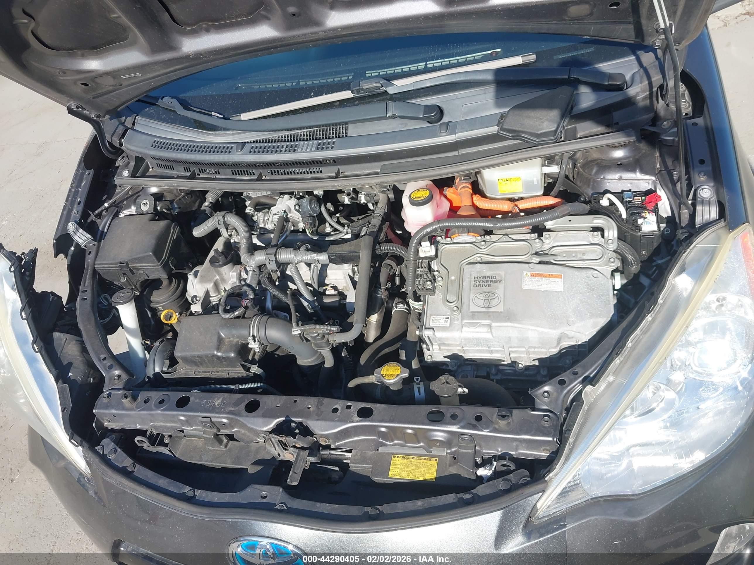TOYOTA PRIUS image 10
