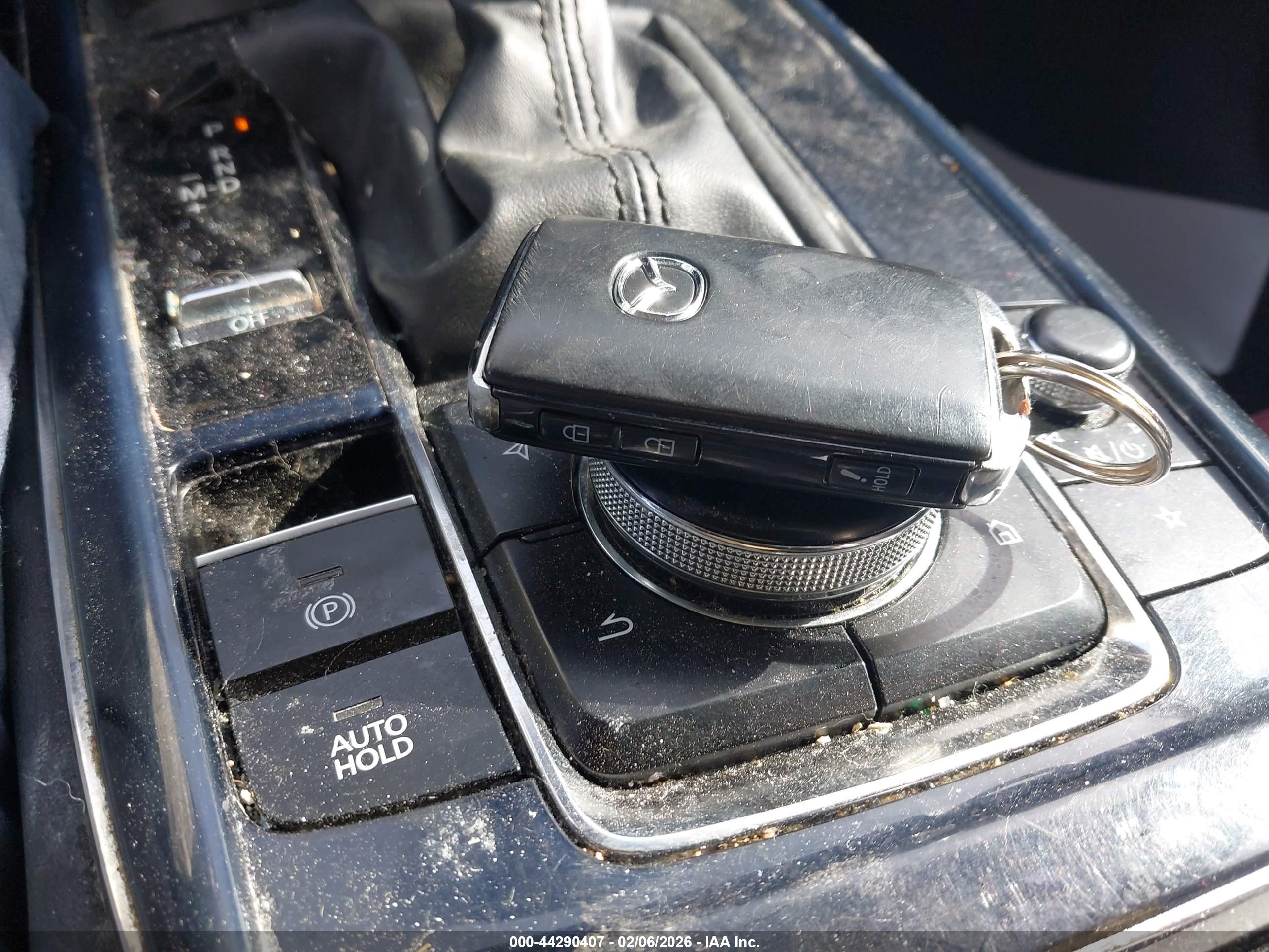 MAZDA CX-30 image 11