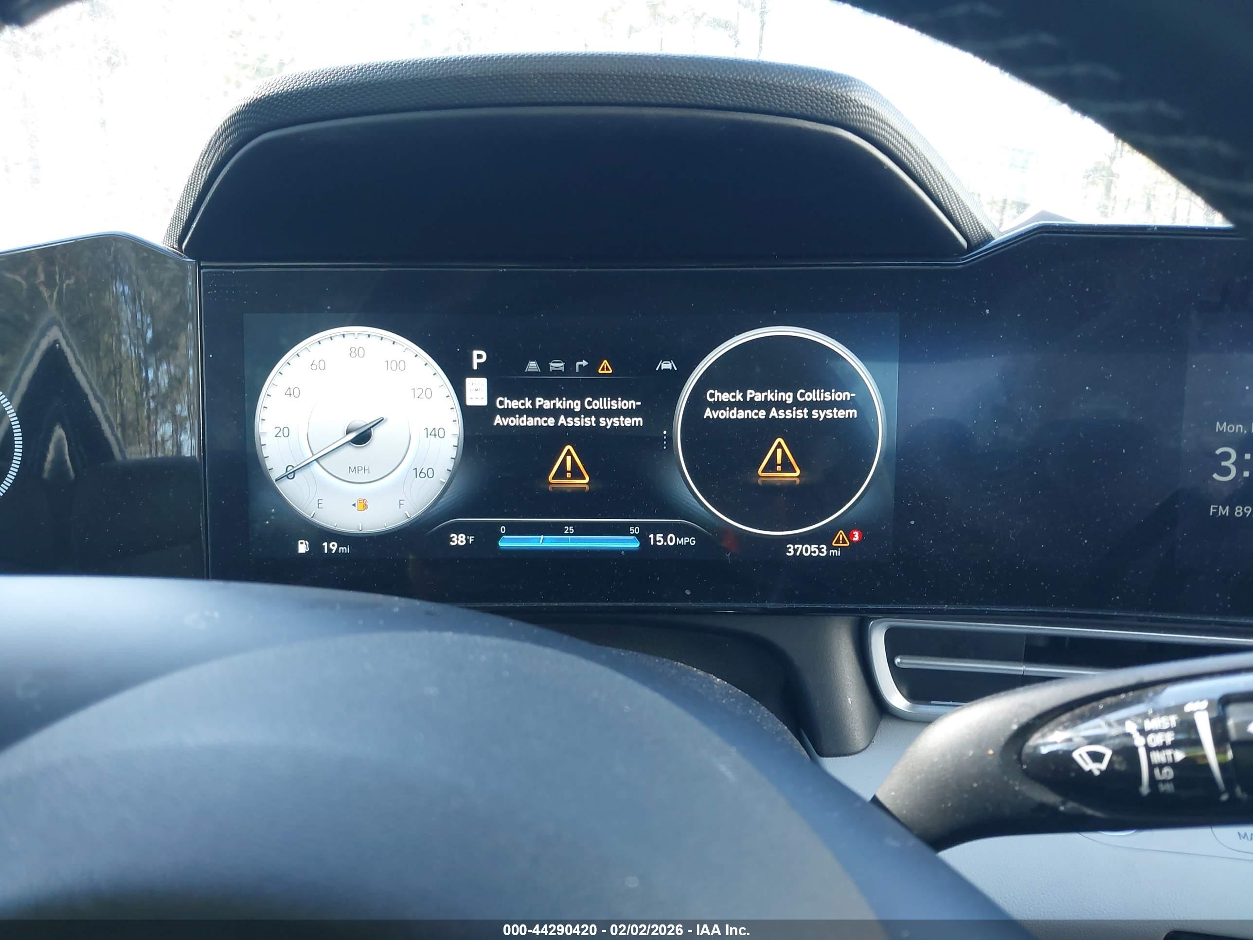 HYUNDAI ELANTRA image 7