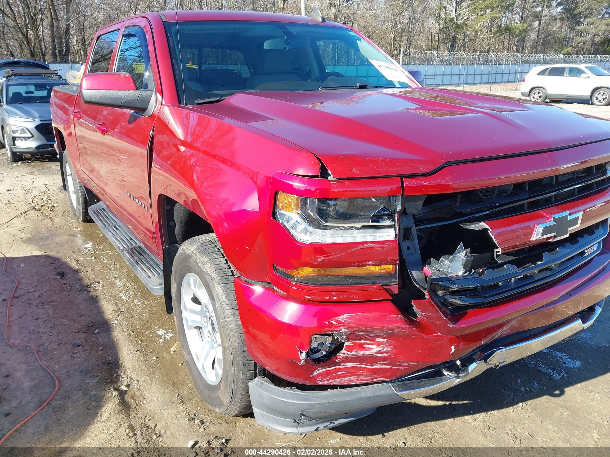 CHEVROLET SILVERADO image 6
