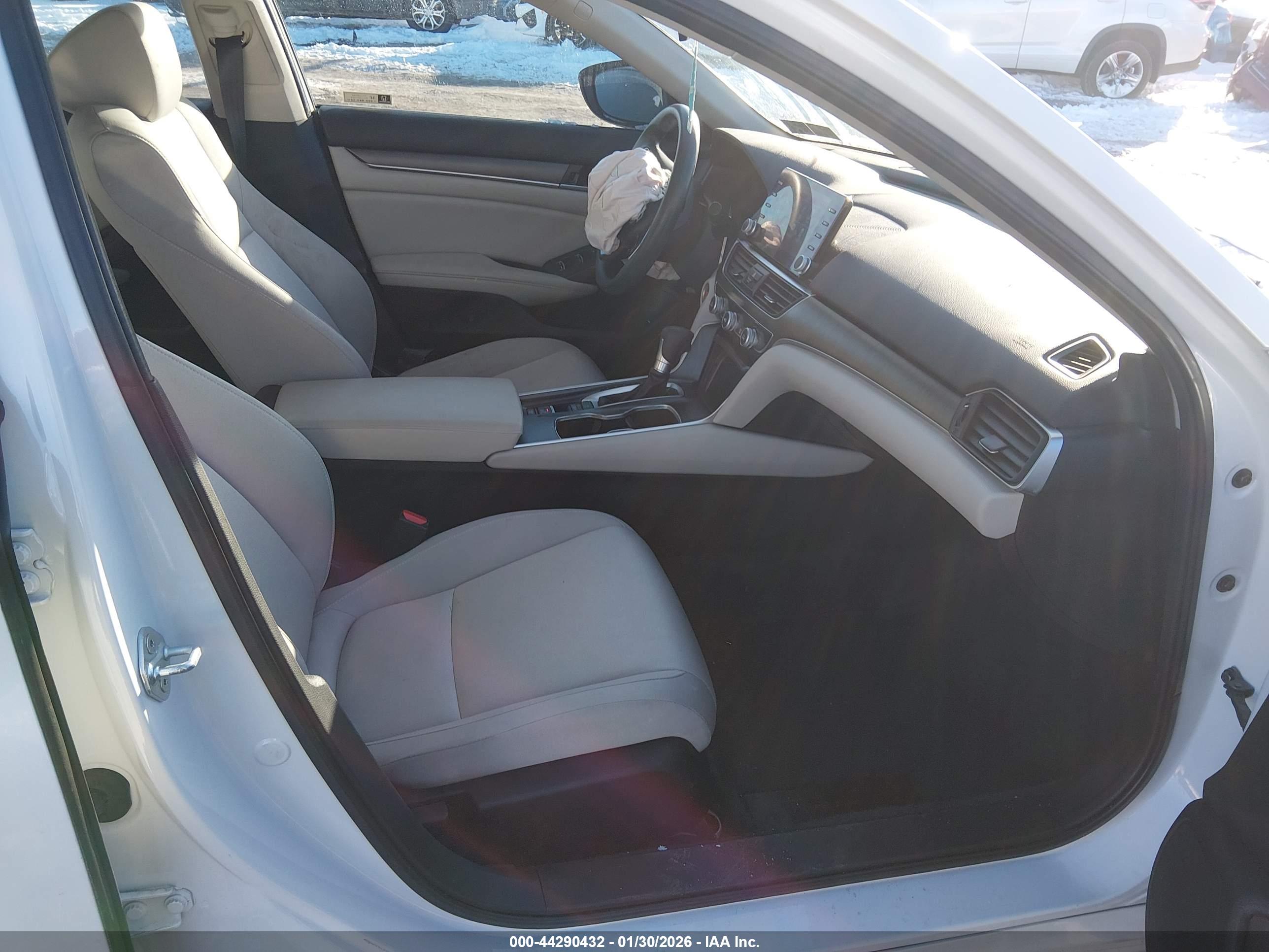 HONDA ACCORD image 5