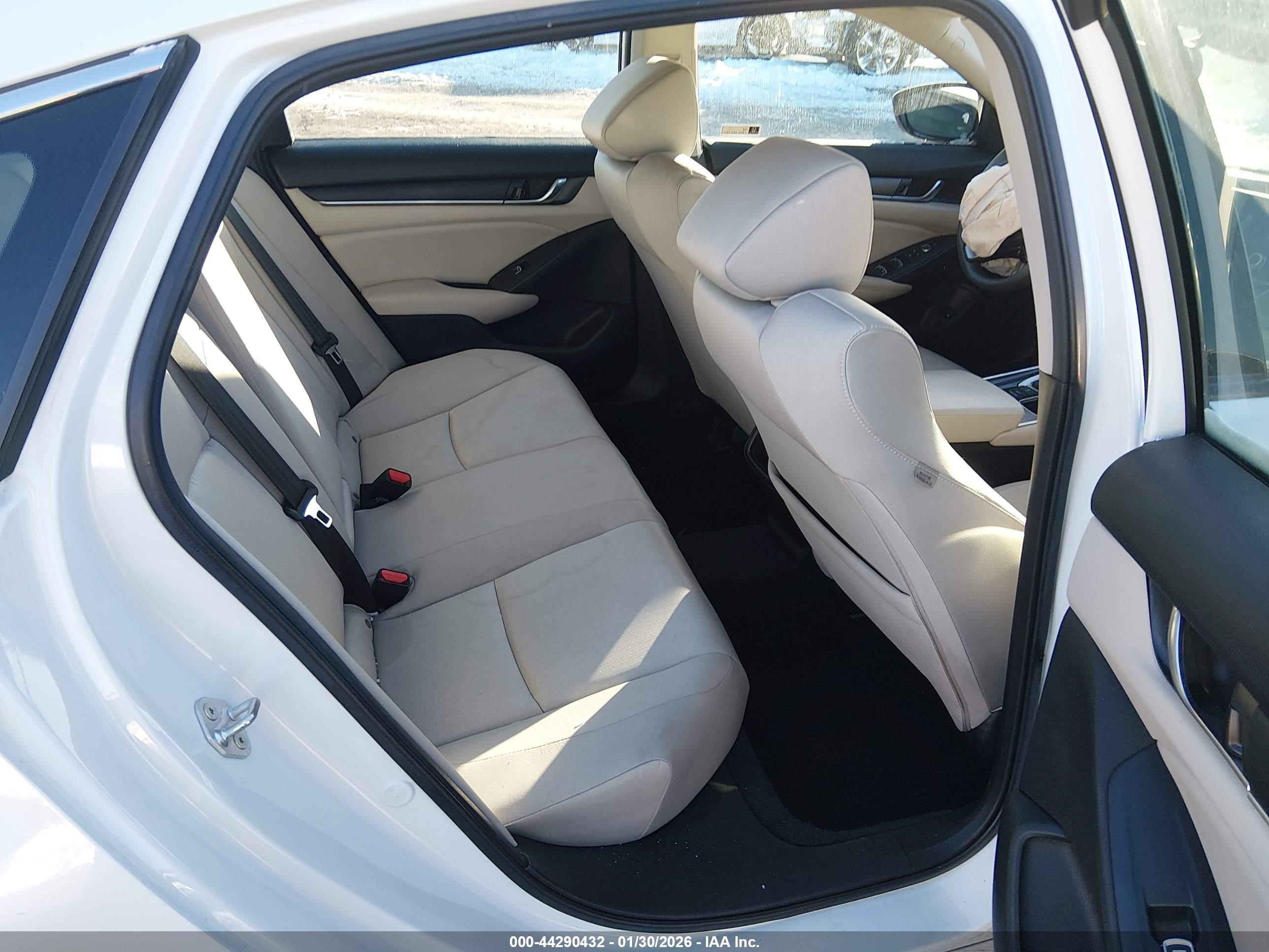 HONDA ACCORD image 8