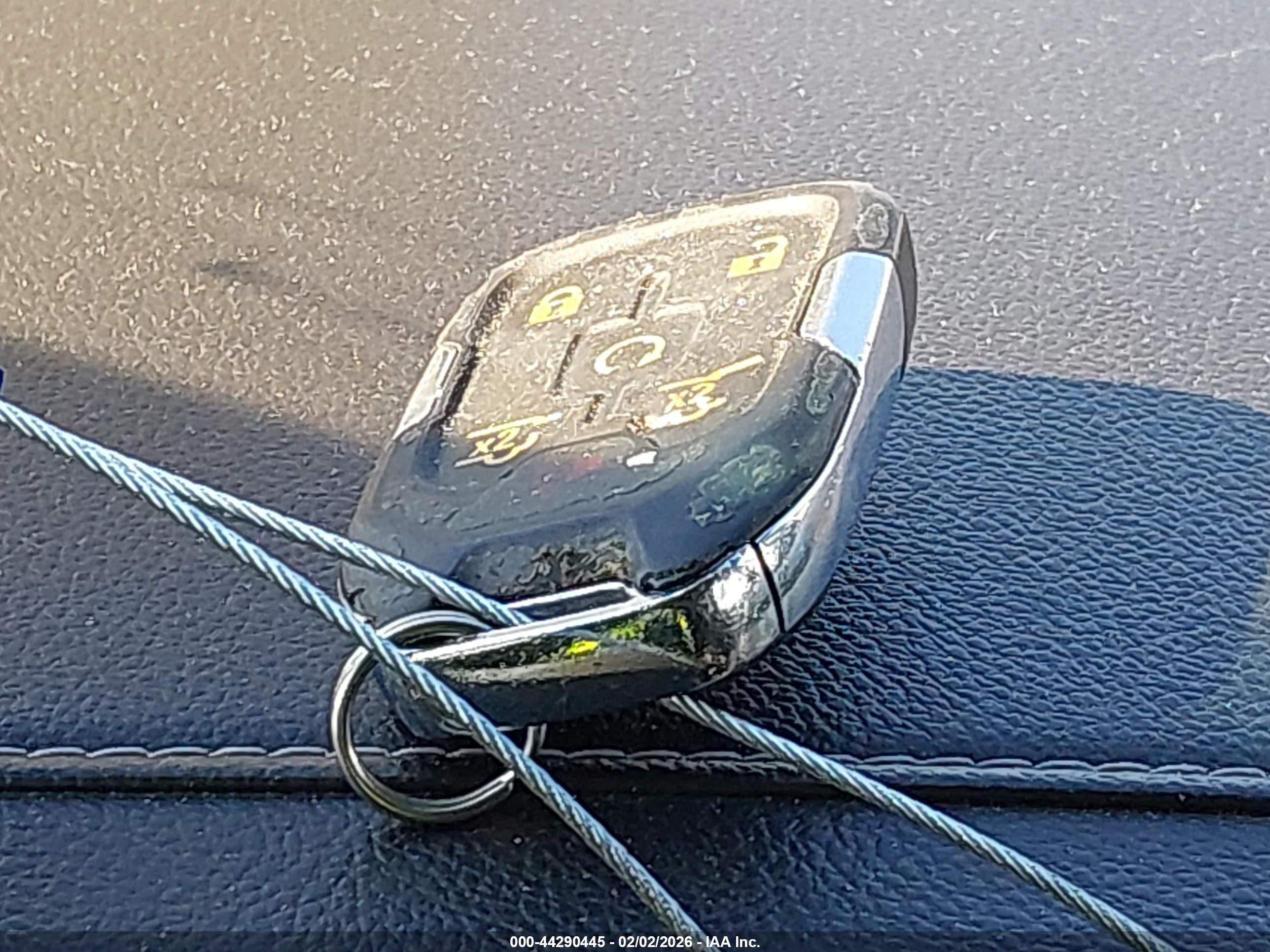 CHEVROLET SUBURBAN image 11