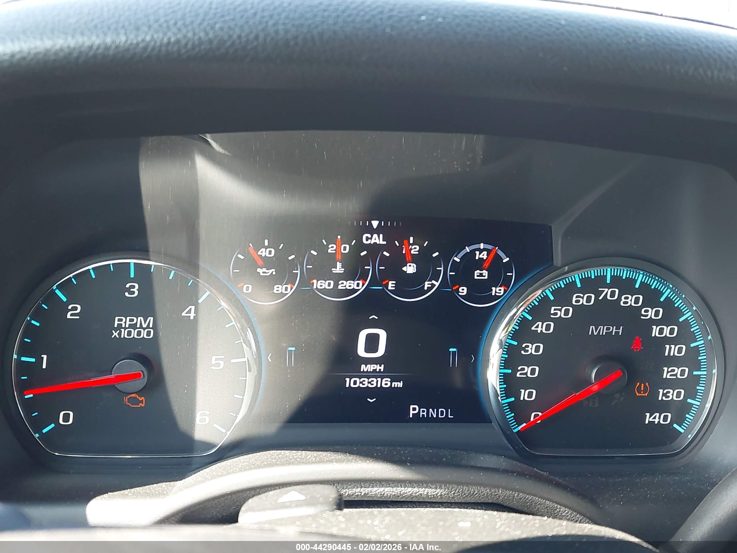 CHEVROLET SUBURBAN image 7