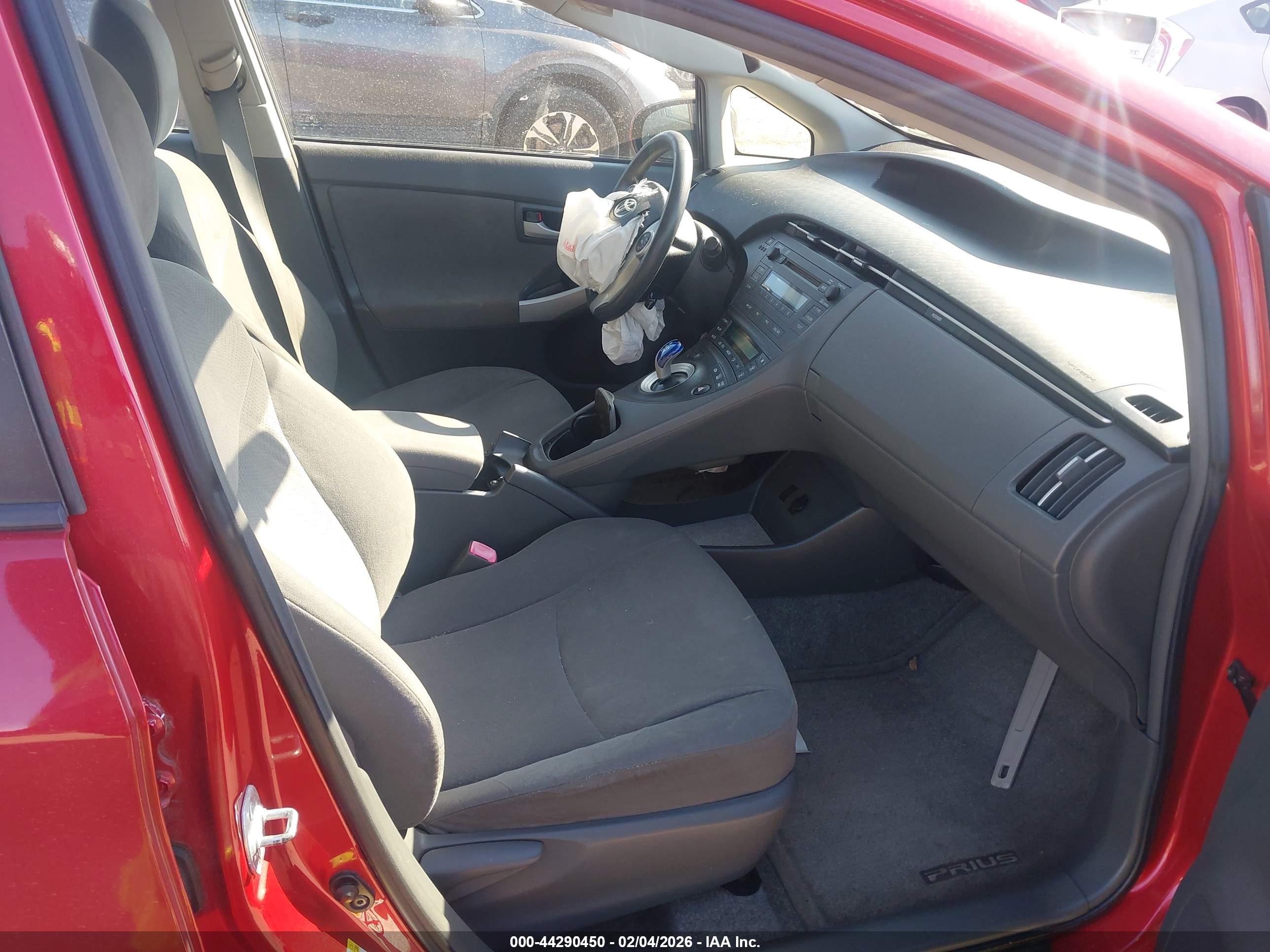 TOYOTA PRIUS image 5