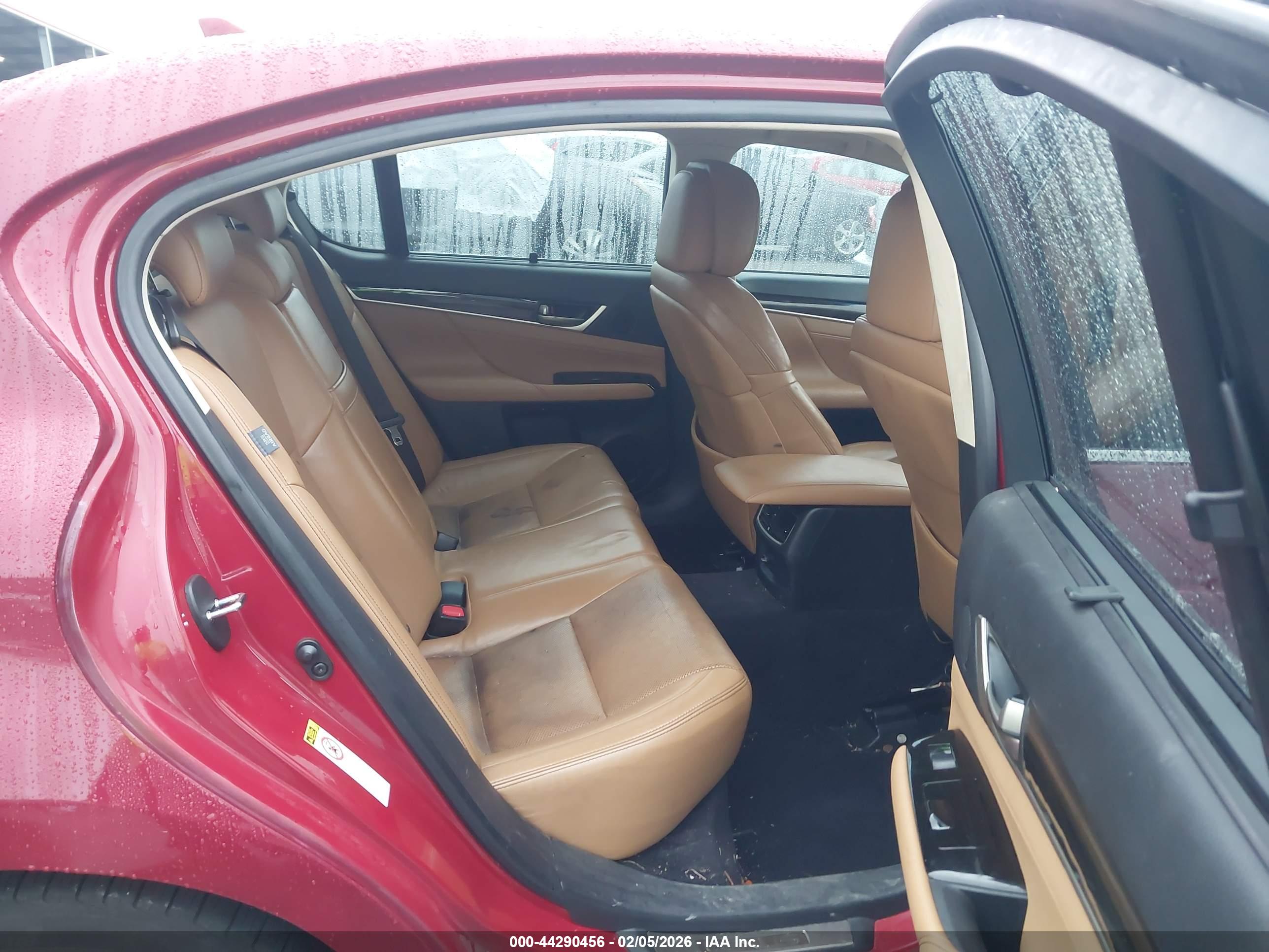LEXUS GS image 8