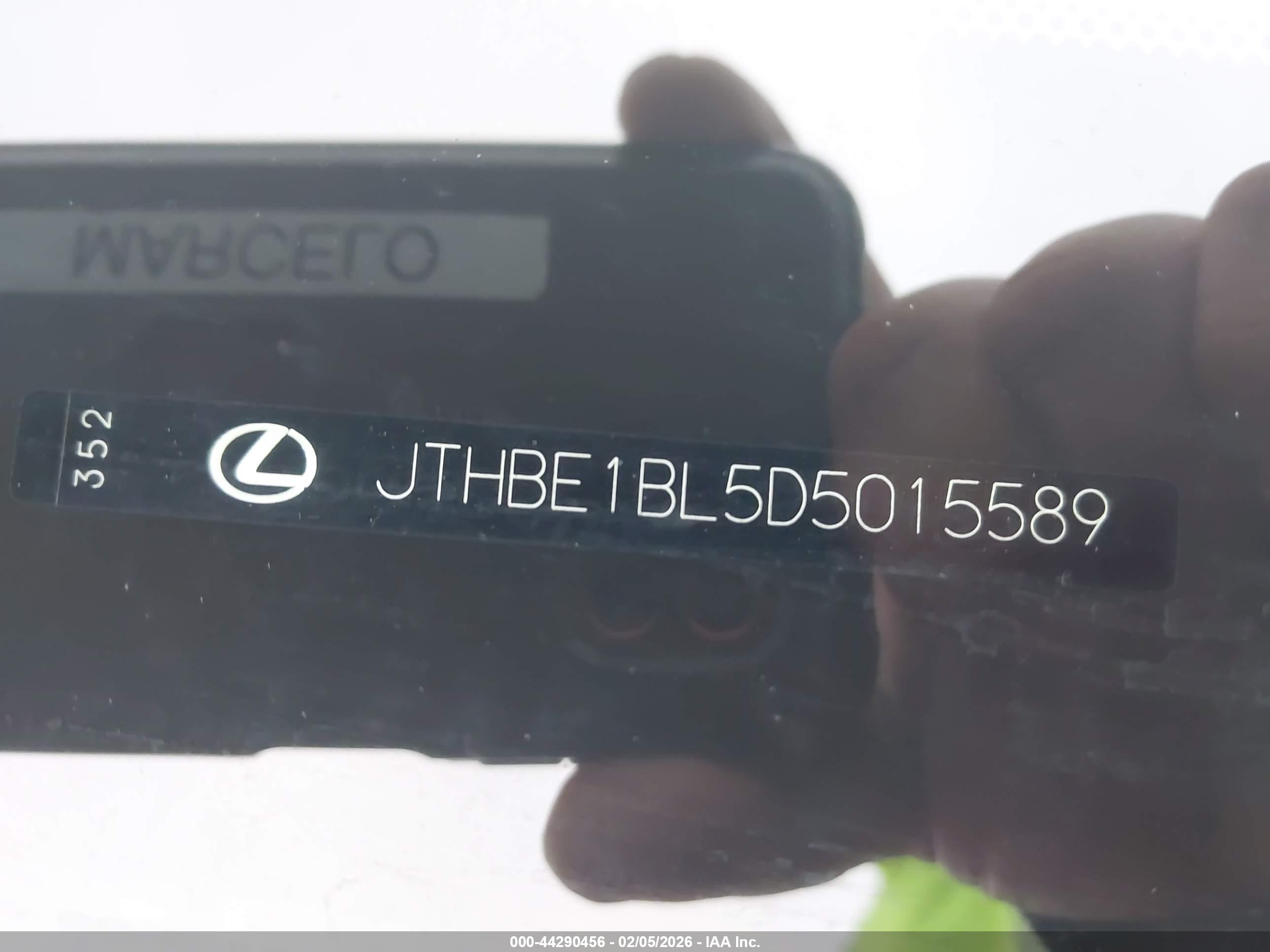 LEXUS GS image 9