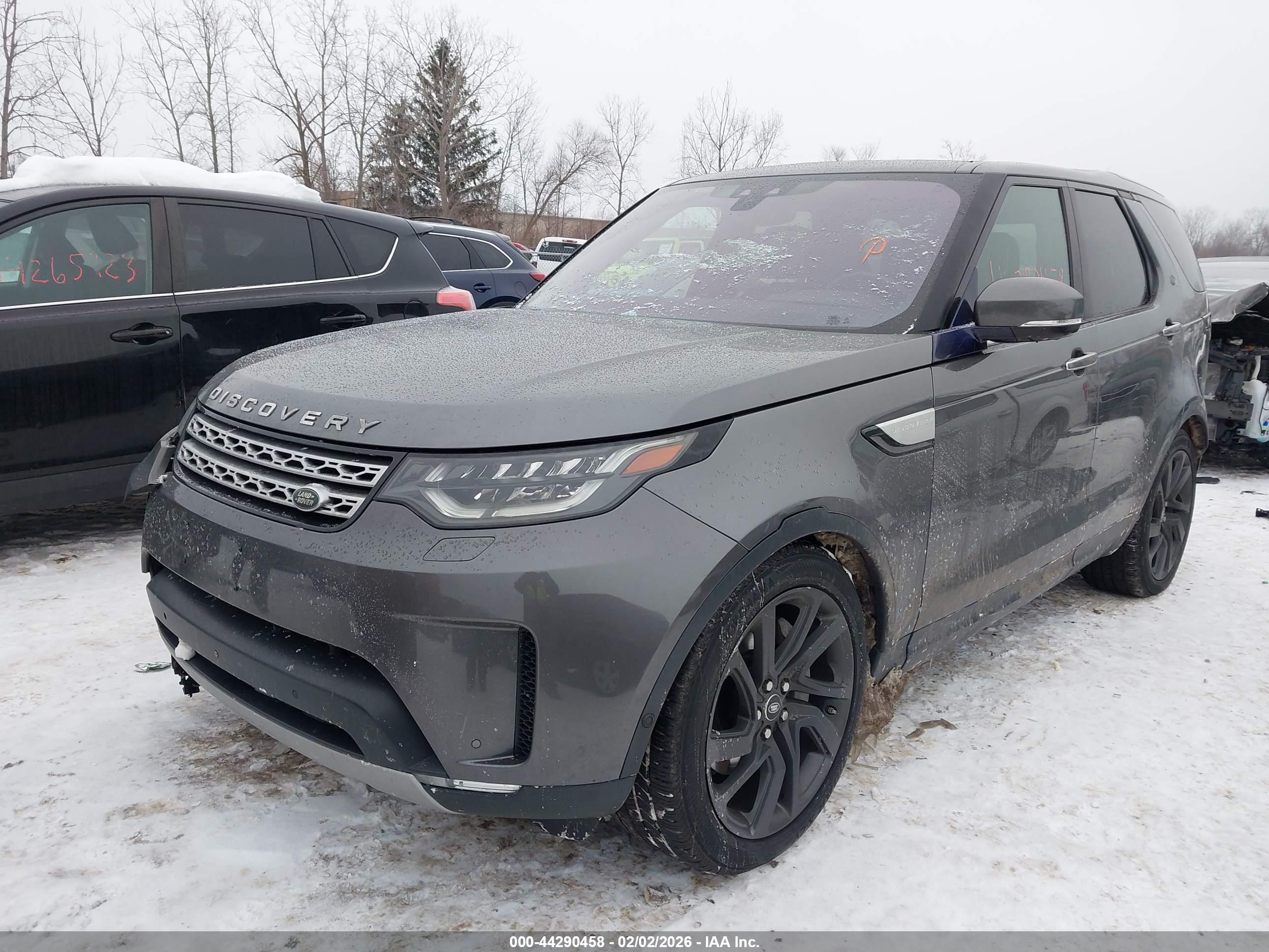 LAND ROVER image 2