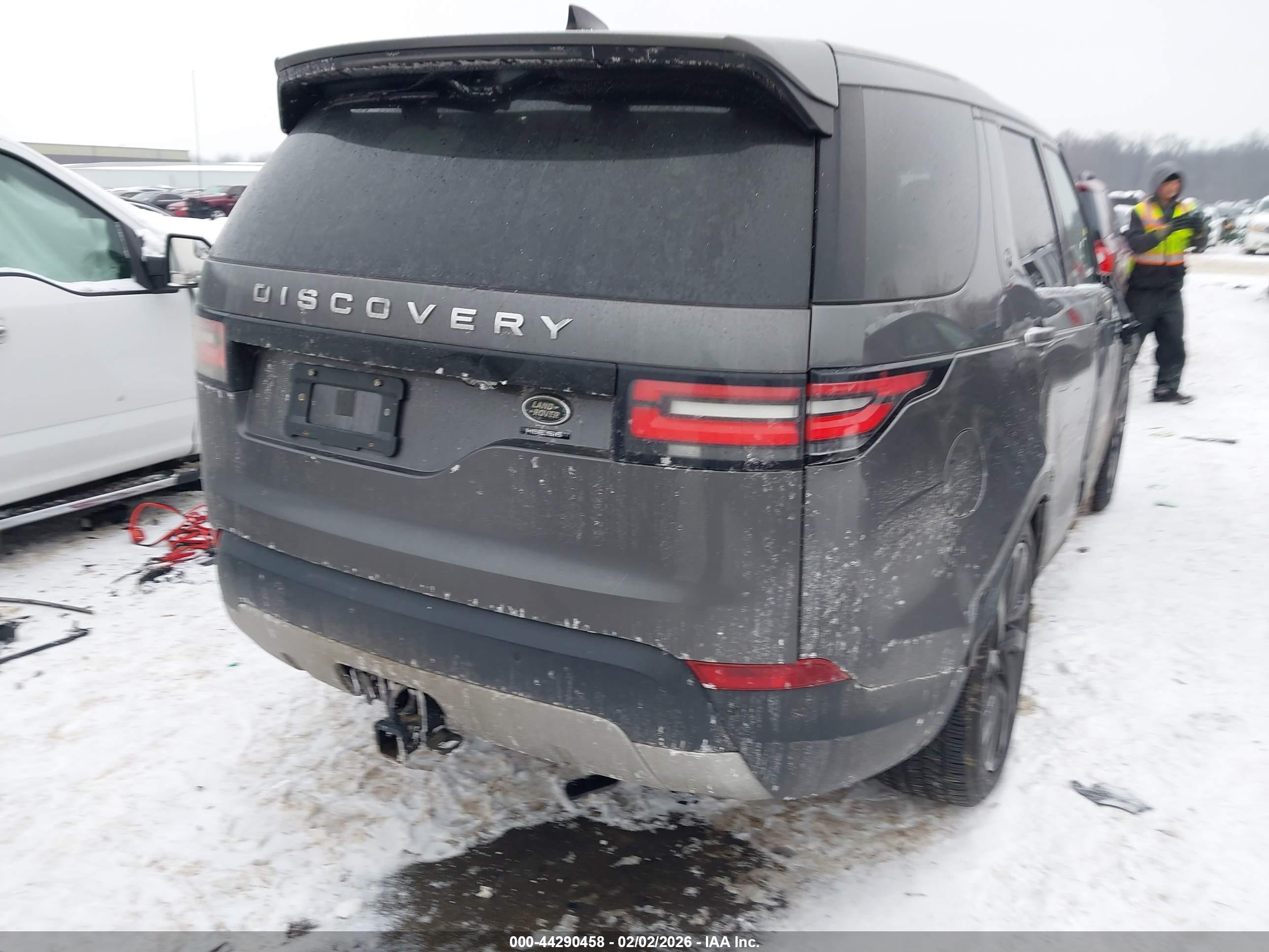 LAND ROVER image 4