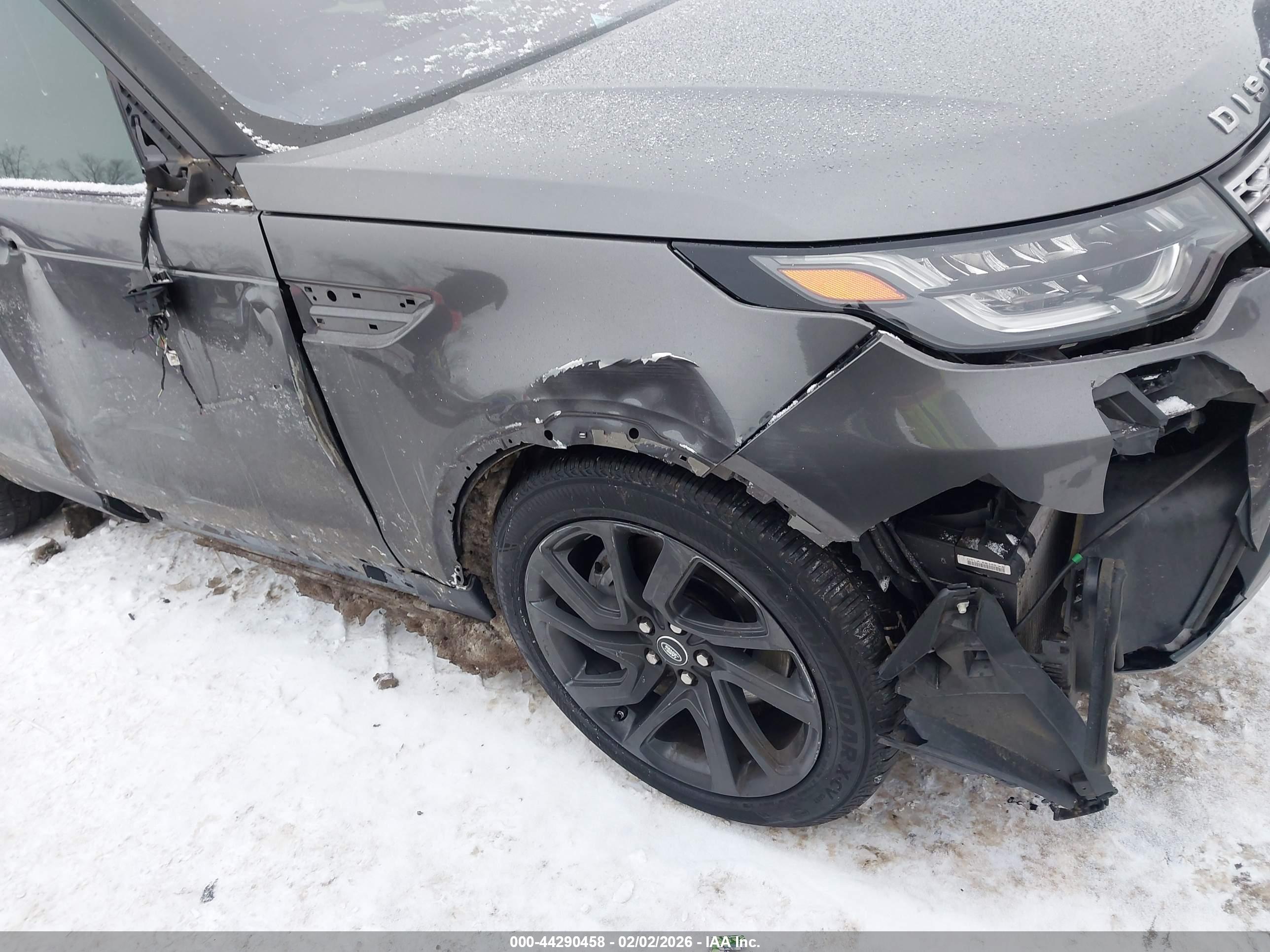 LAND ROVER image 6