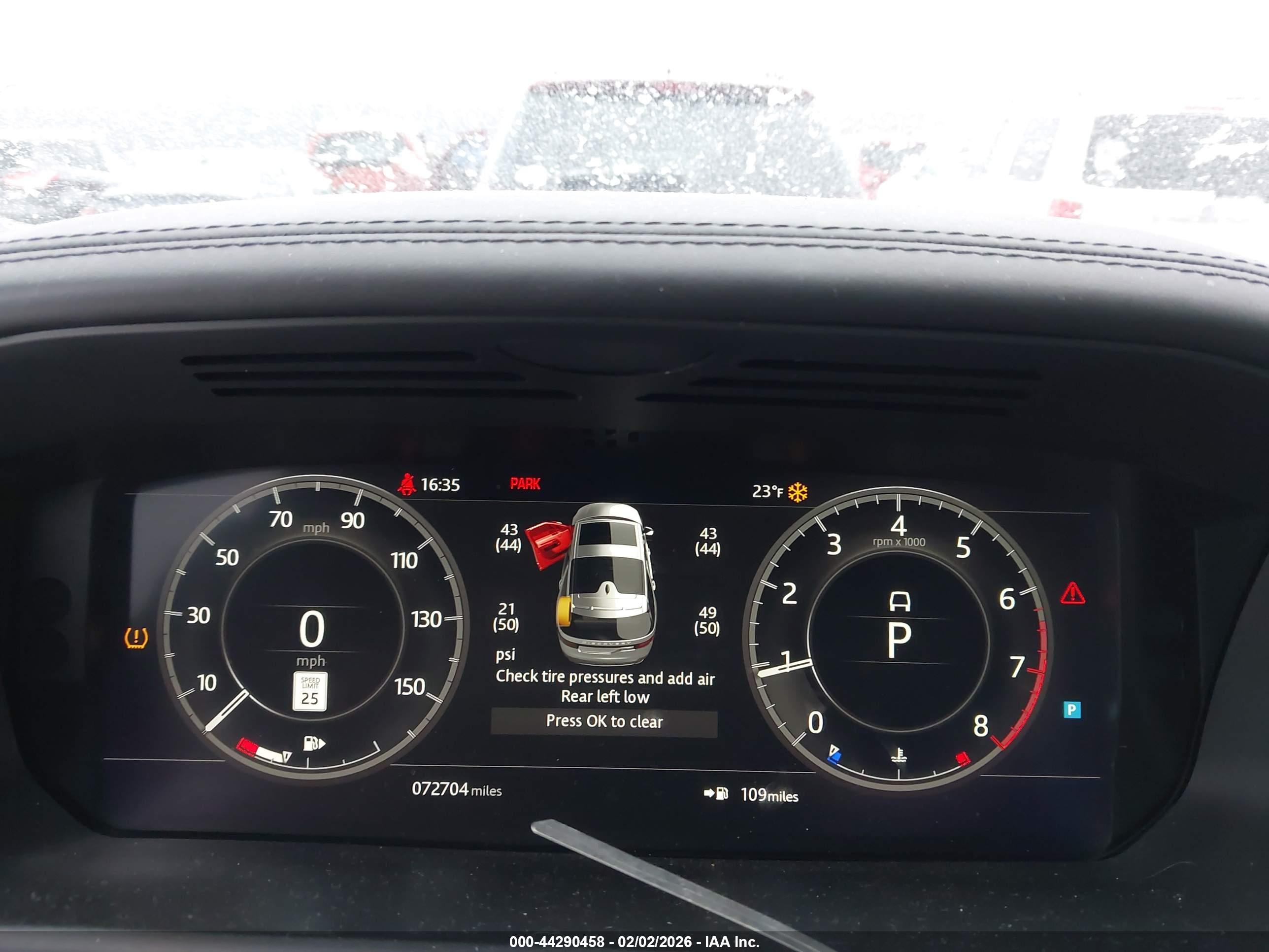 LAND ROVER image 7