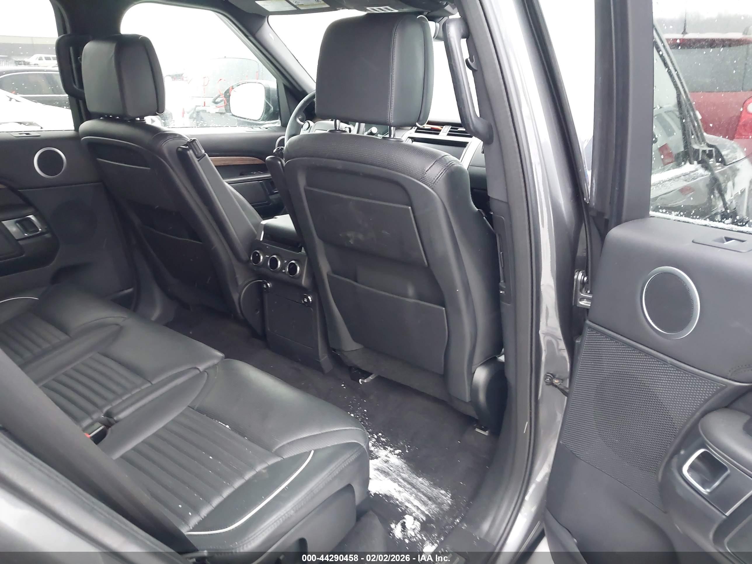 LAND ROVER image 8