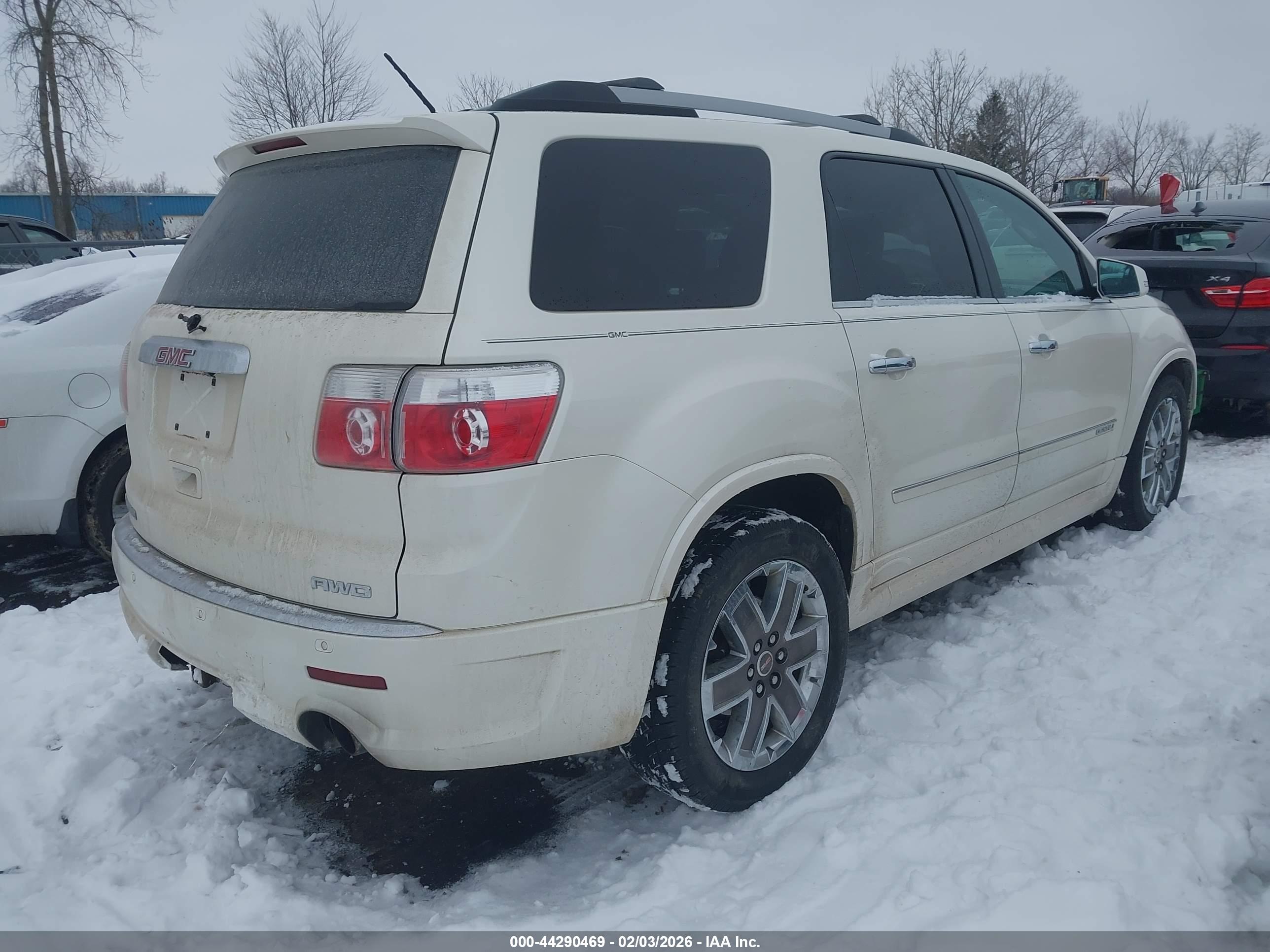 GMC ACADIA image 4