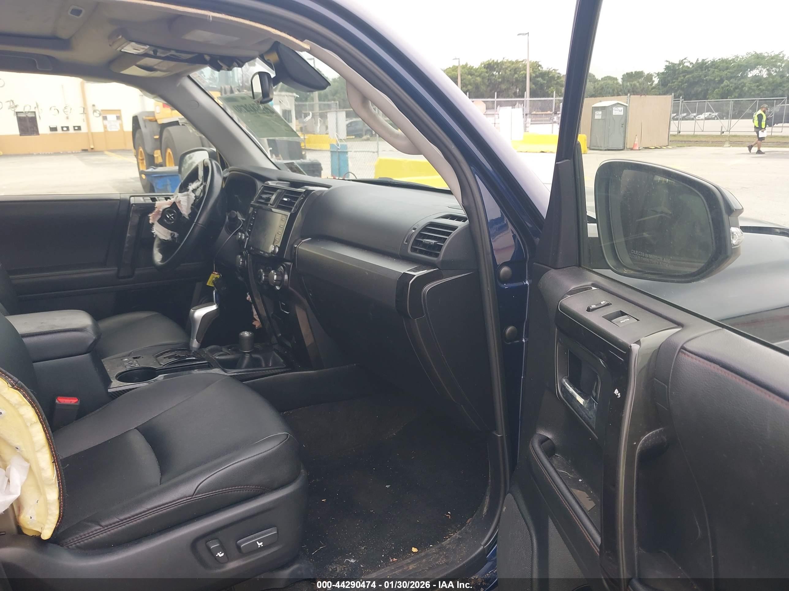 TOYOTA 4RUNNER image 5