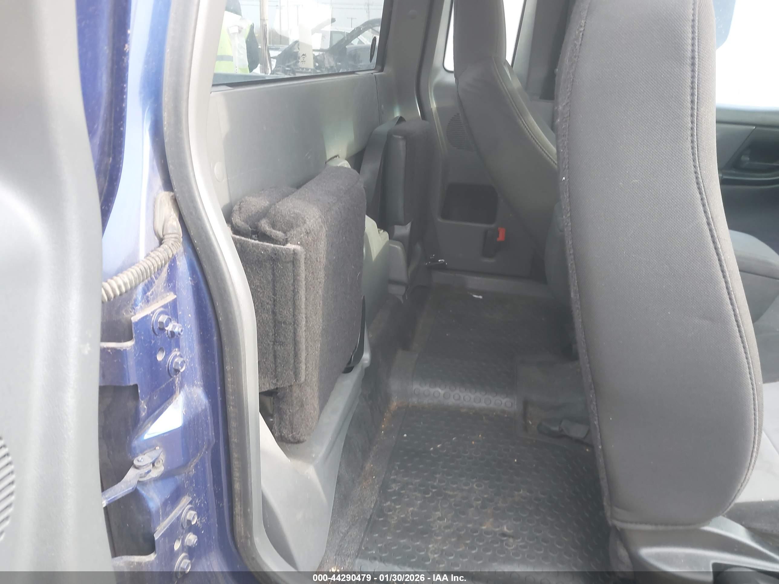 FORD RANGER image 8