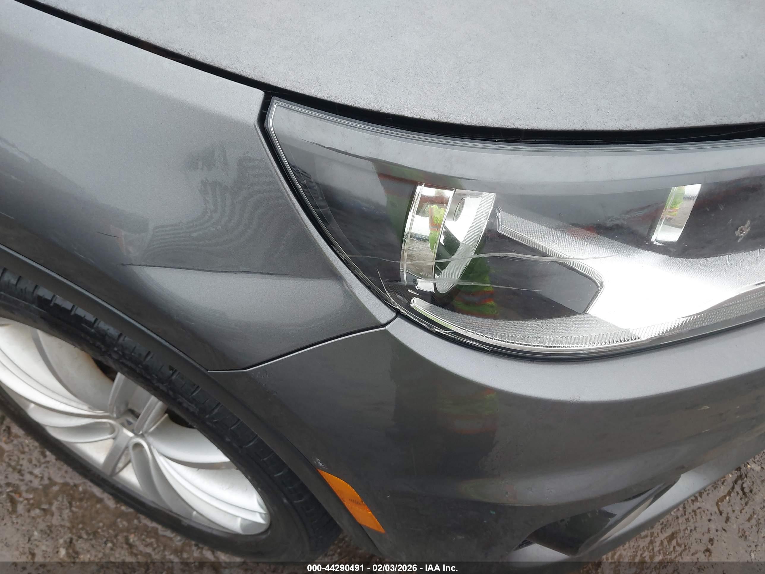 VOLKSWAGEN TIGUAN image 6