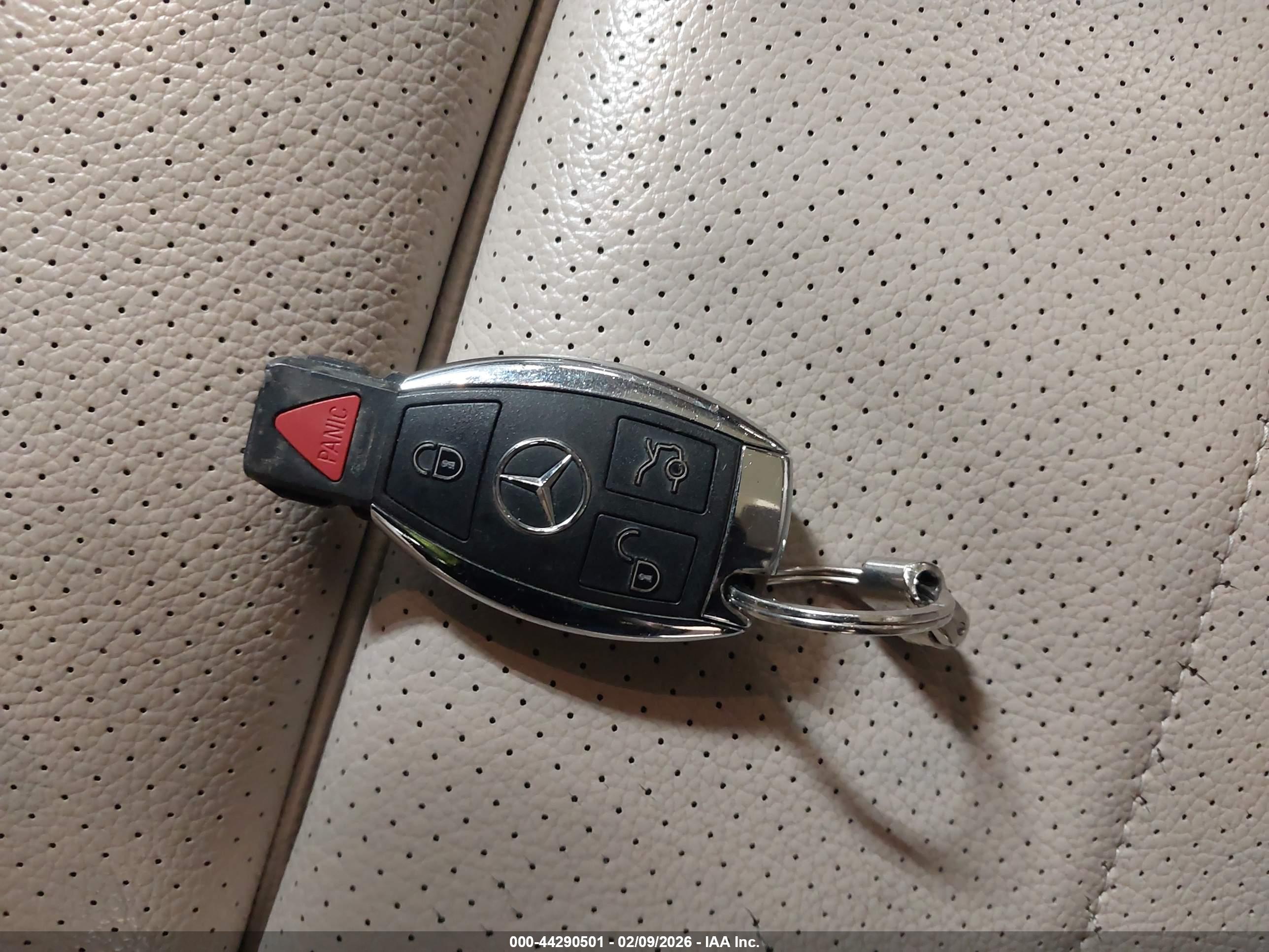 MERCEDES-BENZ C image 11