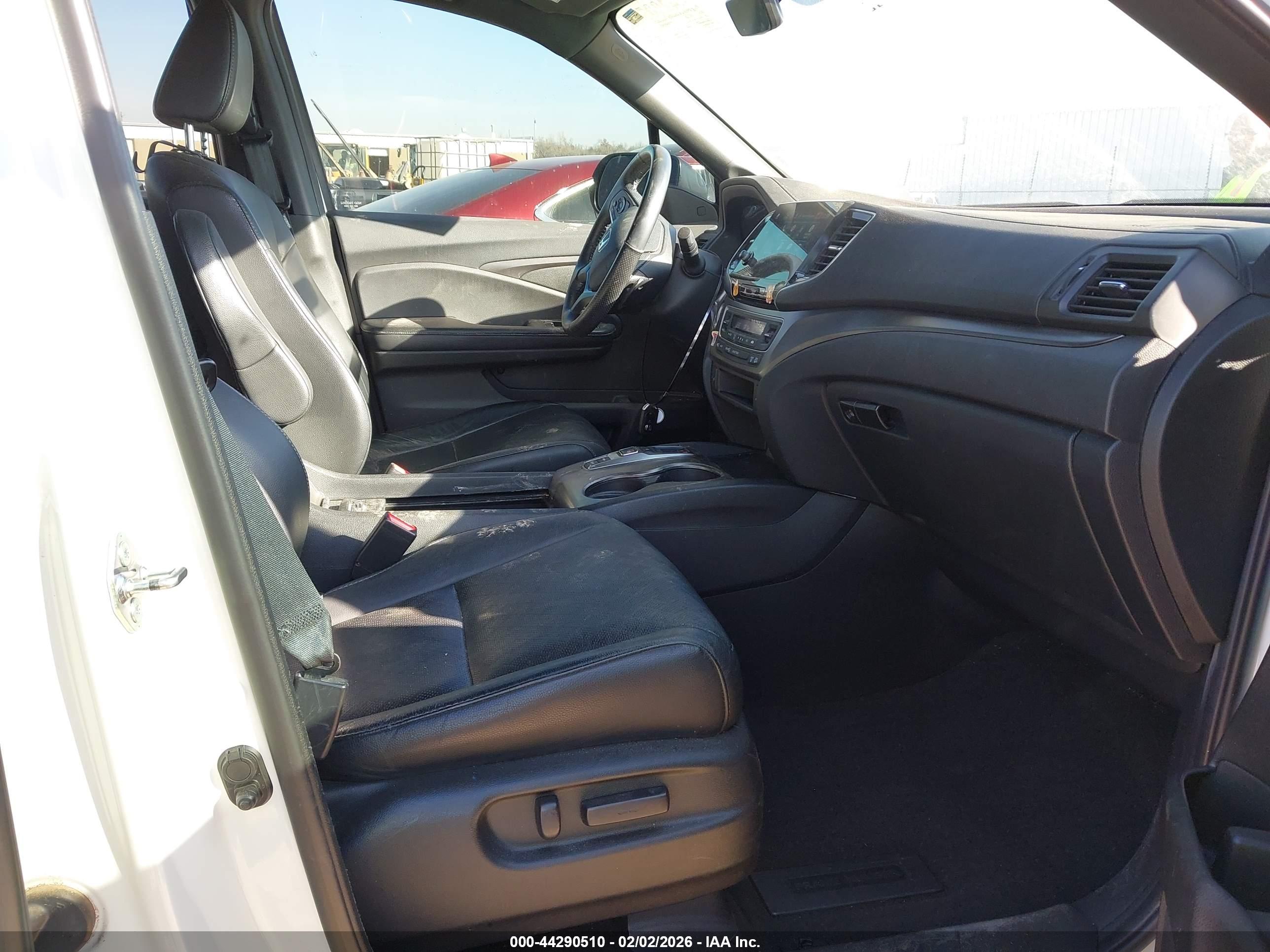 HONDA PASSPORT image 5