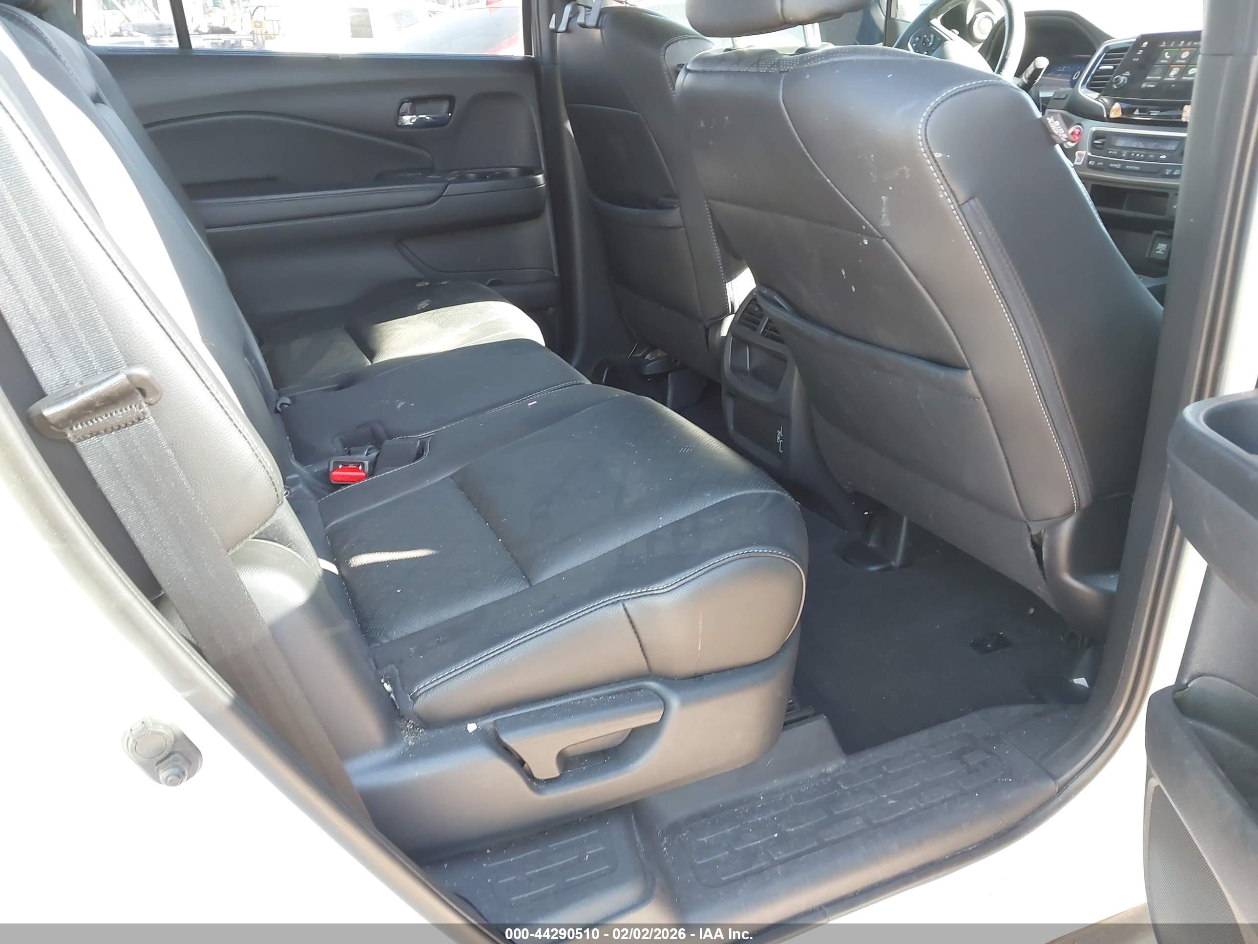 HONDA PASSPORT image 8