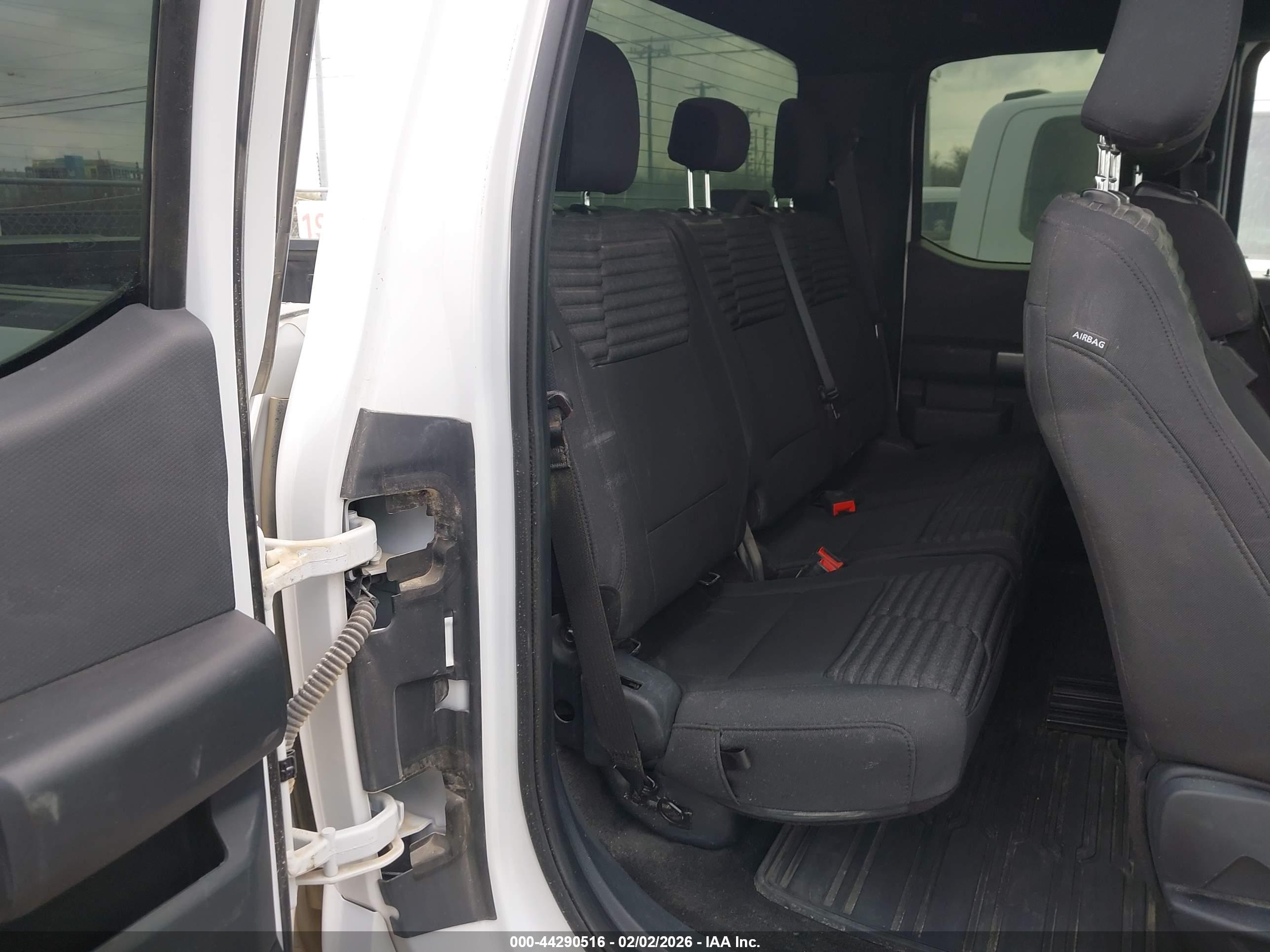 FORD F-150 image 8