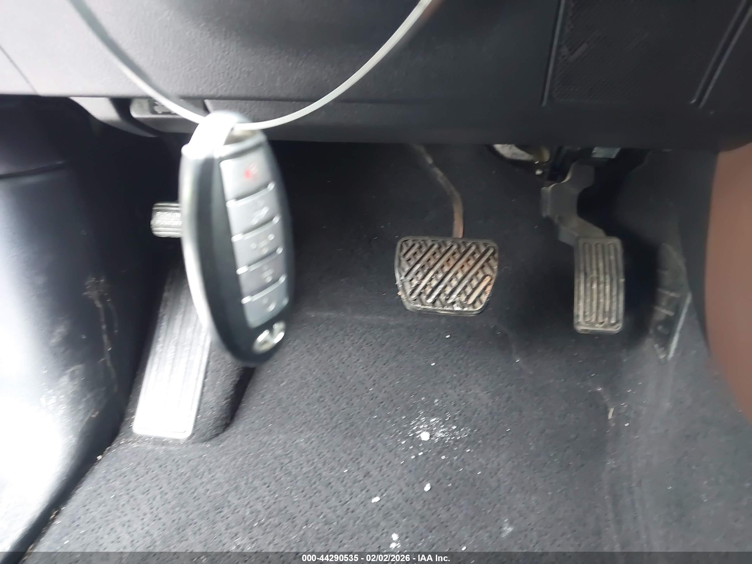 INFINITI QX80 image 11