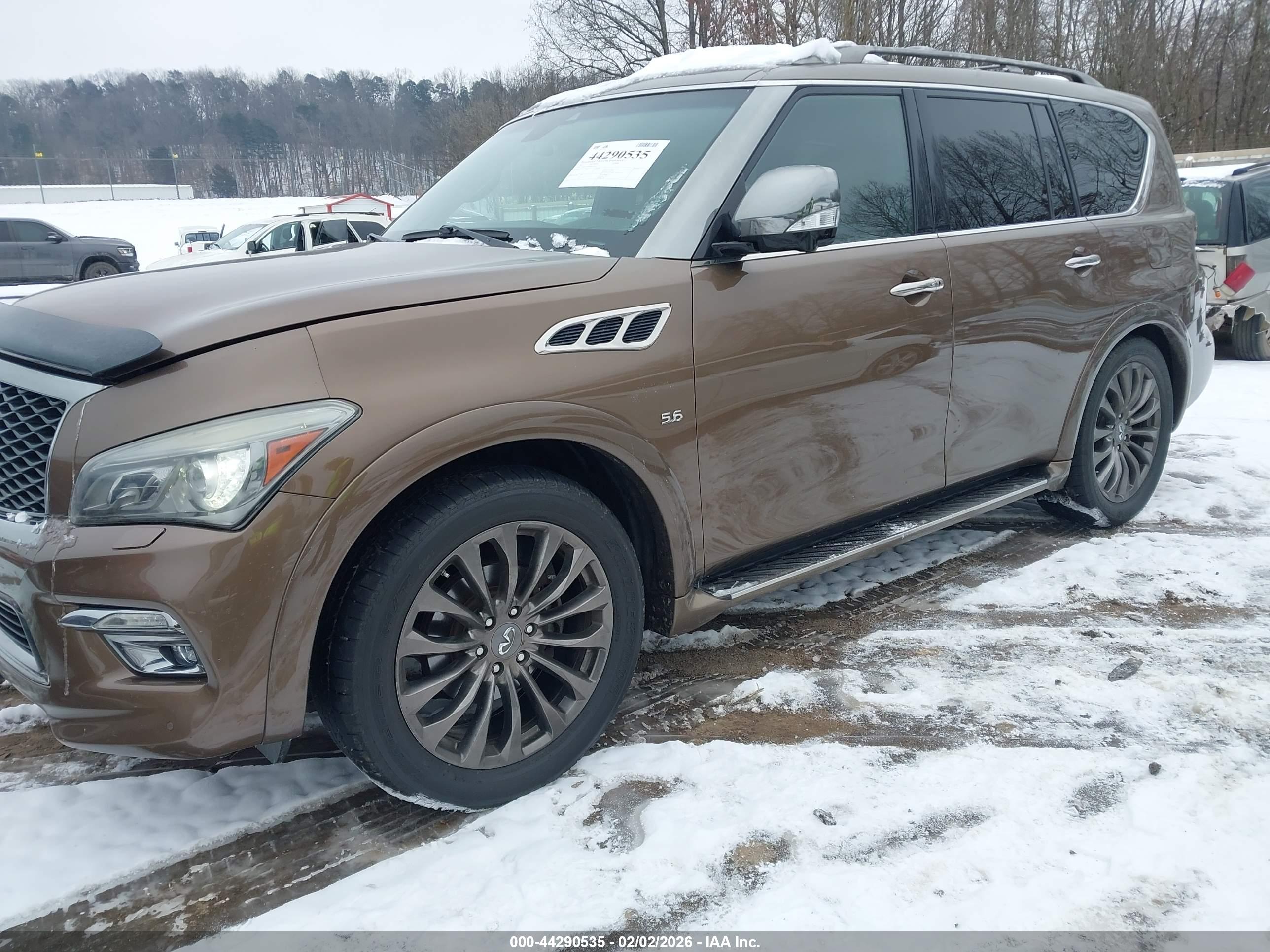 INFINITI QX80 image 2