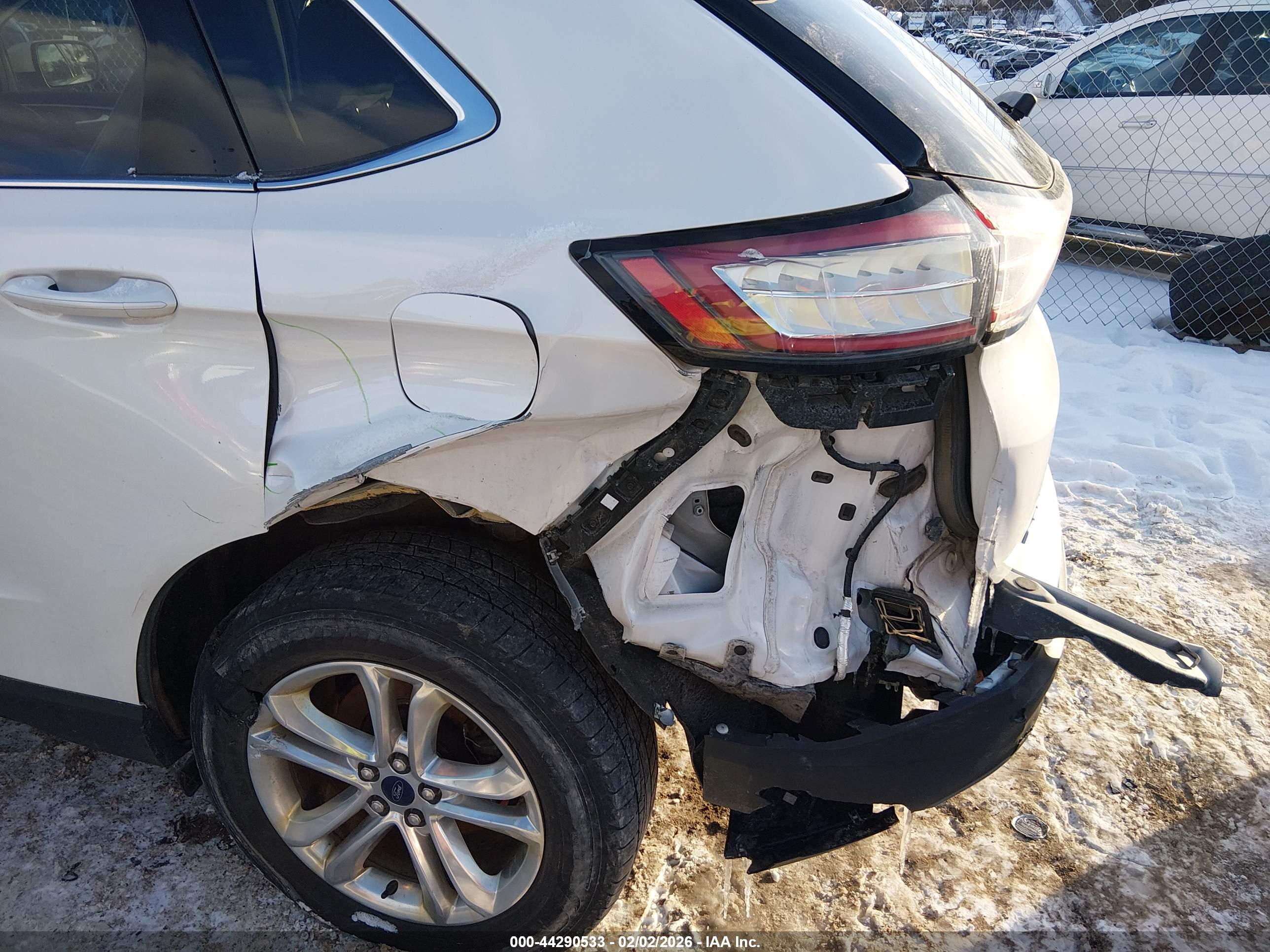 FORD EDGE image 6