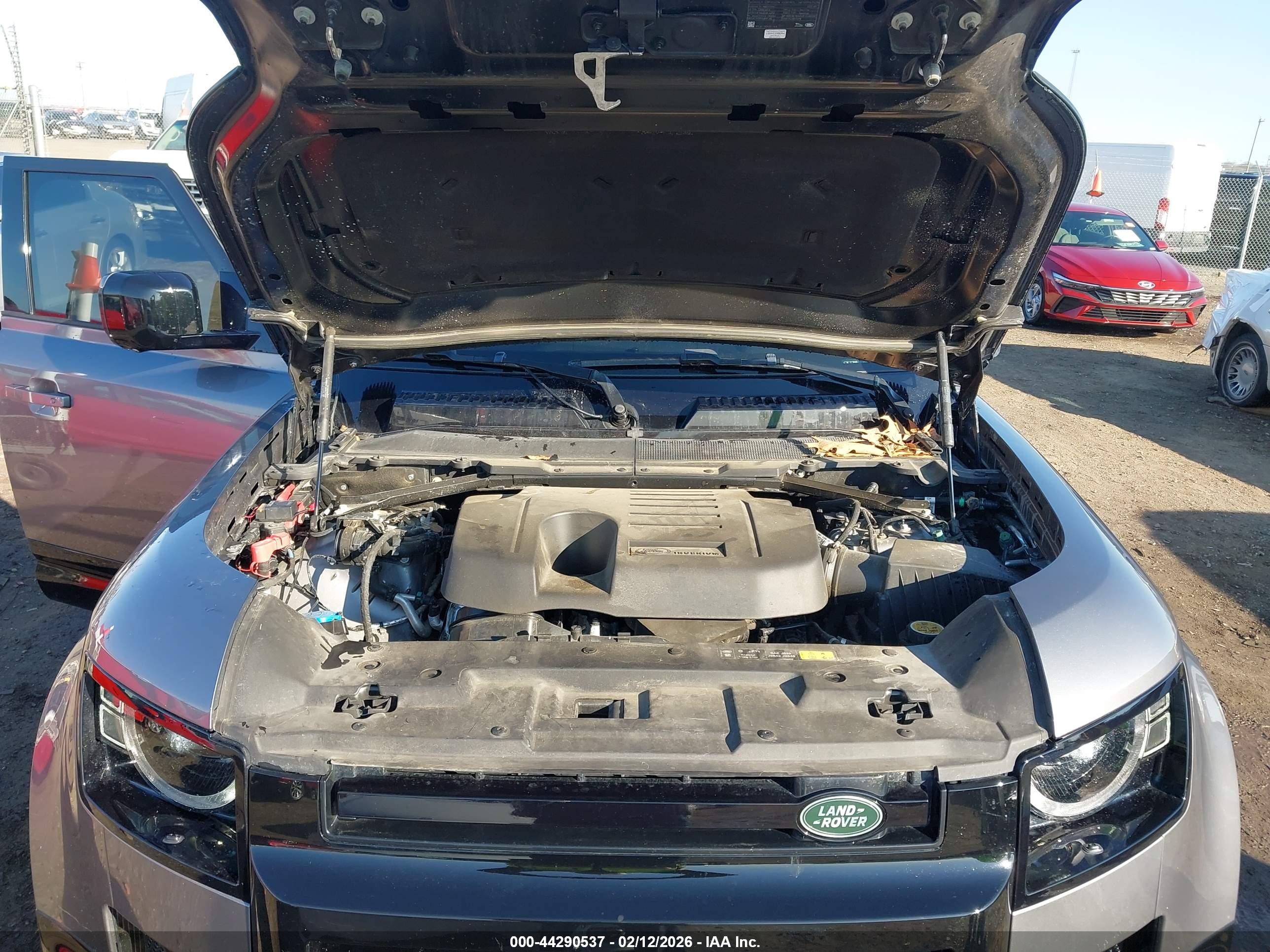 LAND ROVER image 10