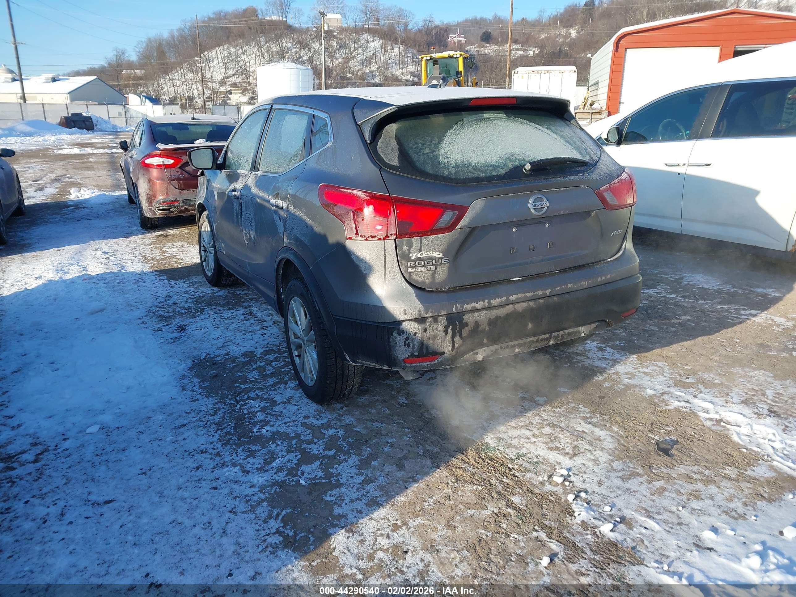 NISSAN ROGUE image 3