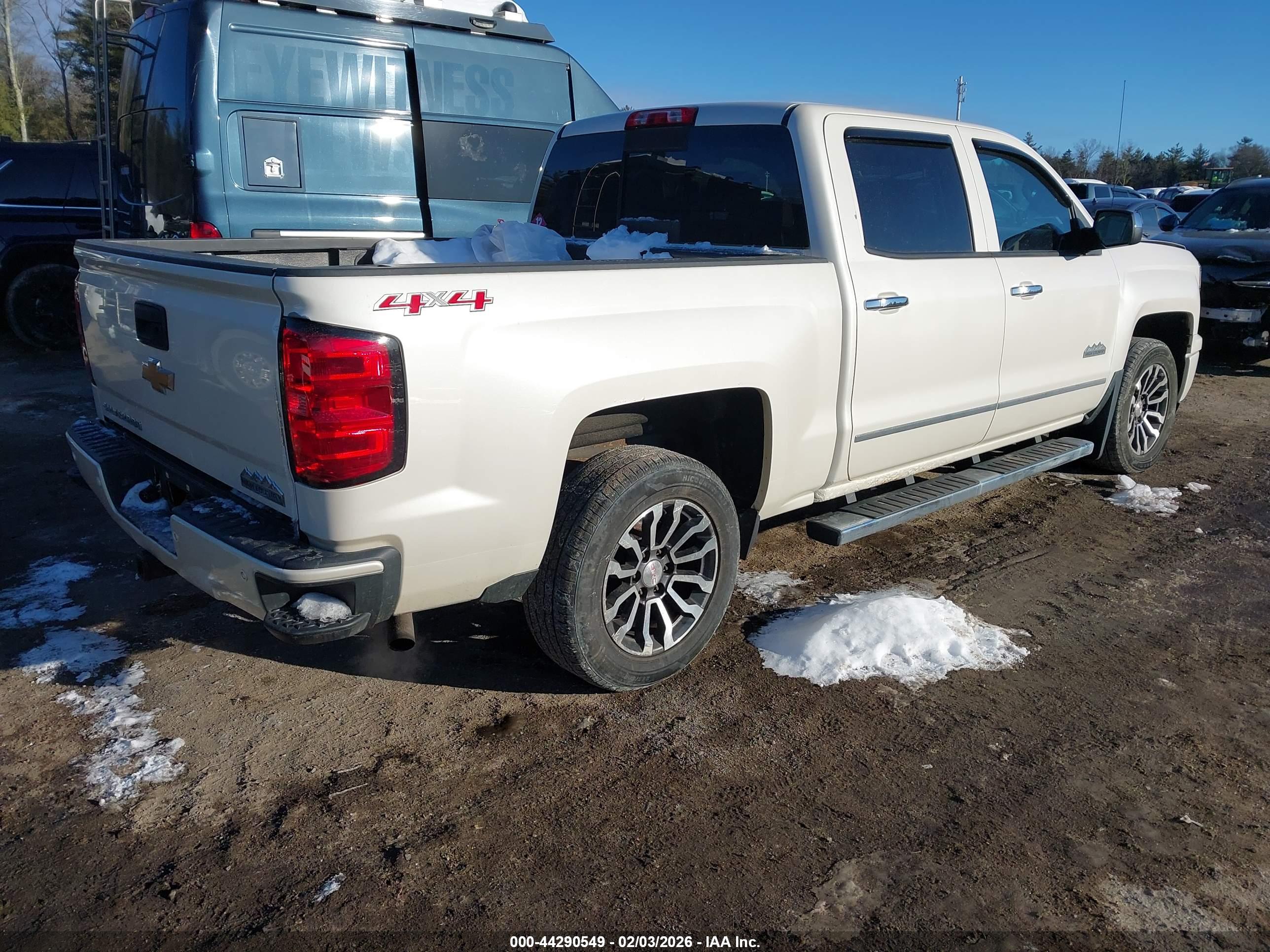 CHEVROLET SILVERADO image 4