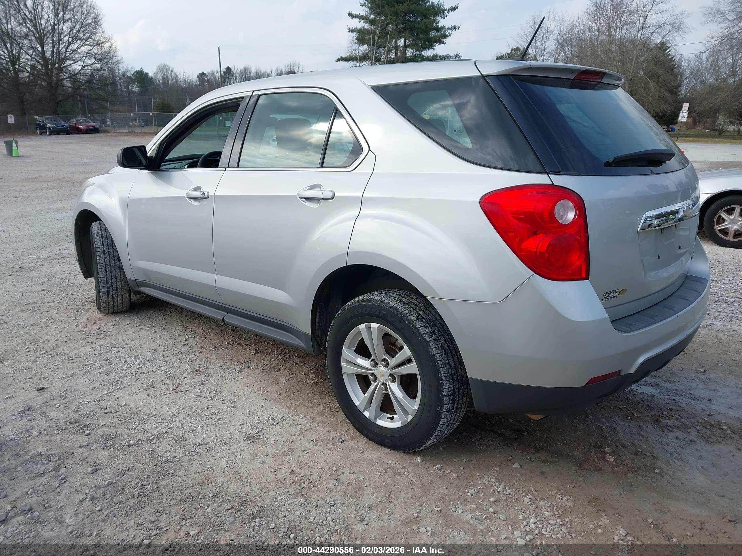 CHEVROLET EQUINOX image 3