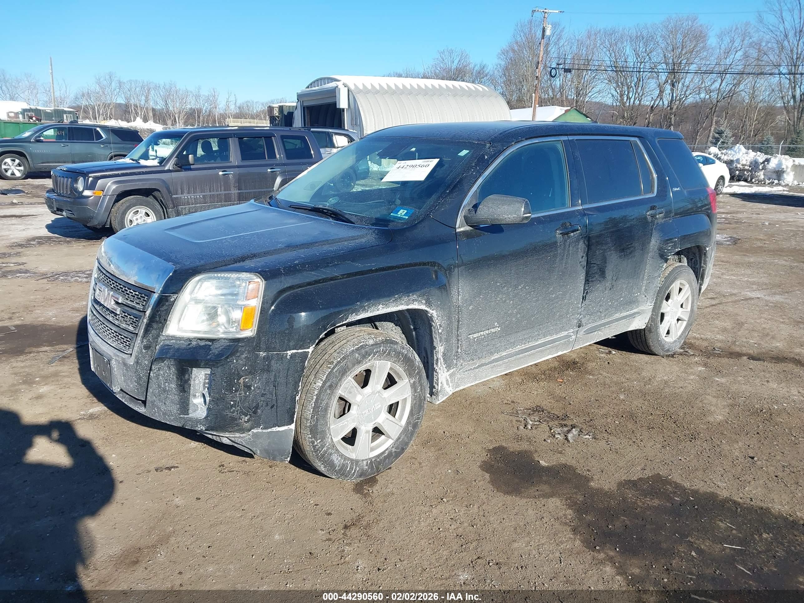 GMC TERRAIN image 2