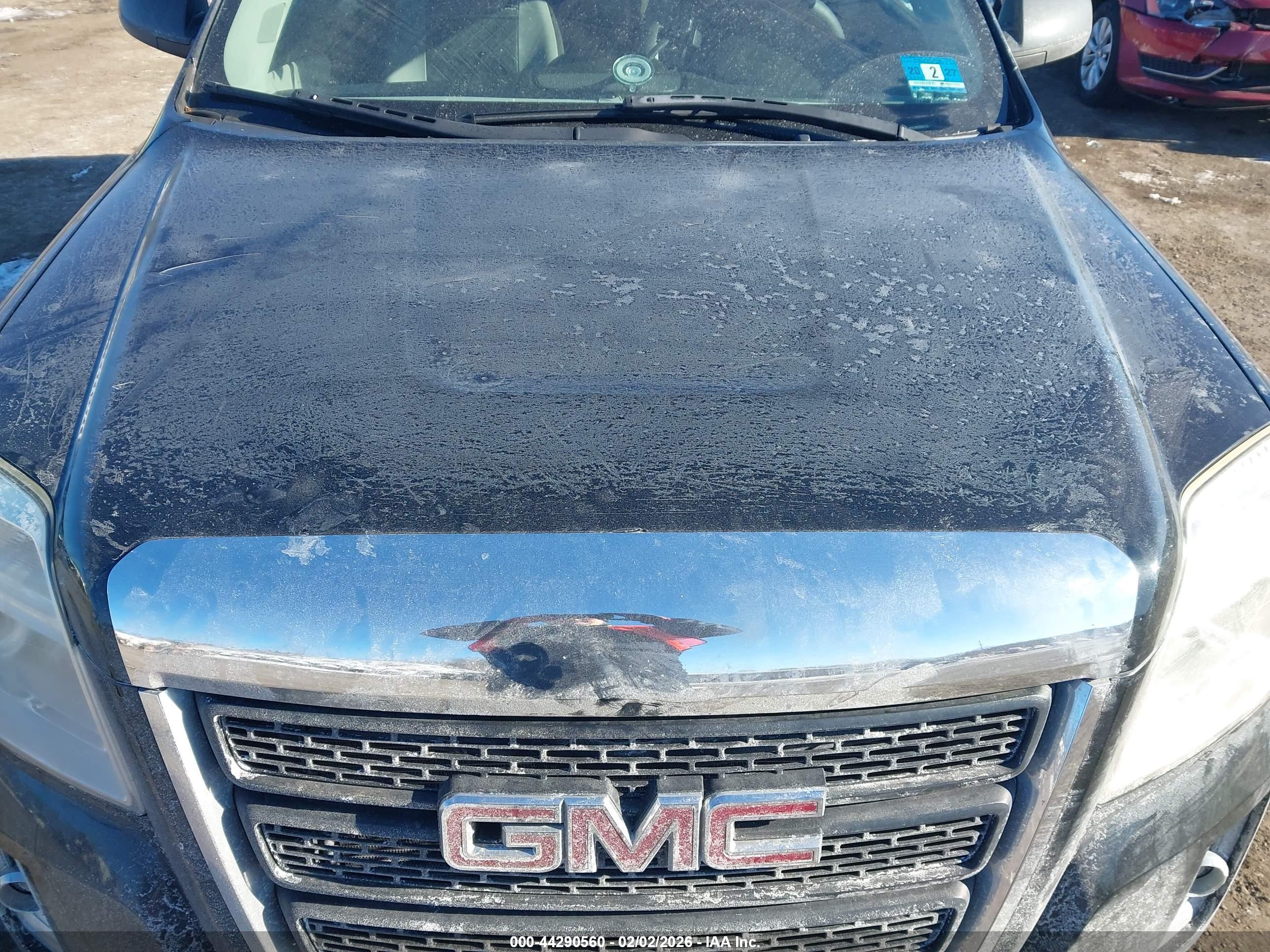 GMC TERRAIN image 6