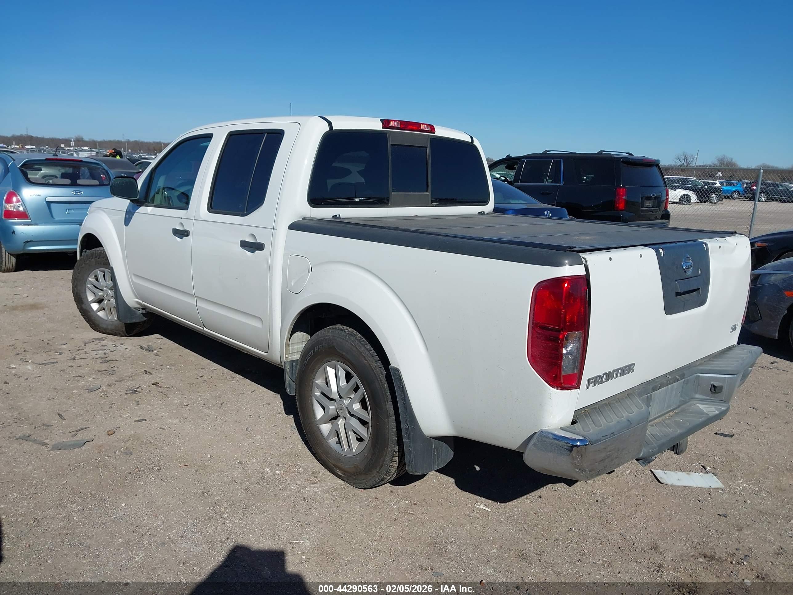 NISSAN FRONTIER image 3