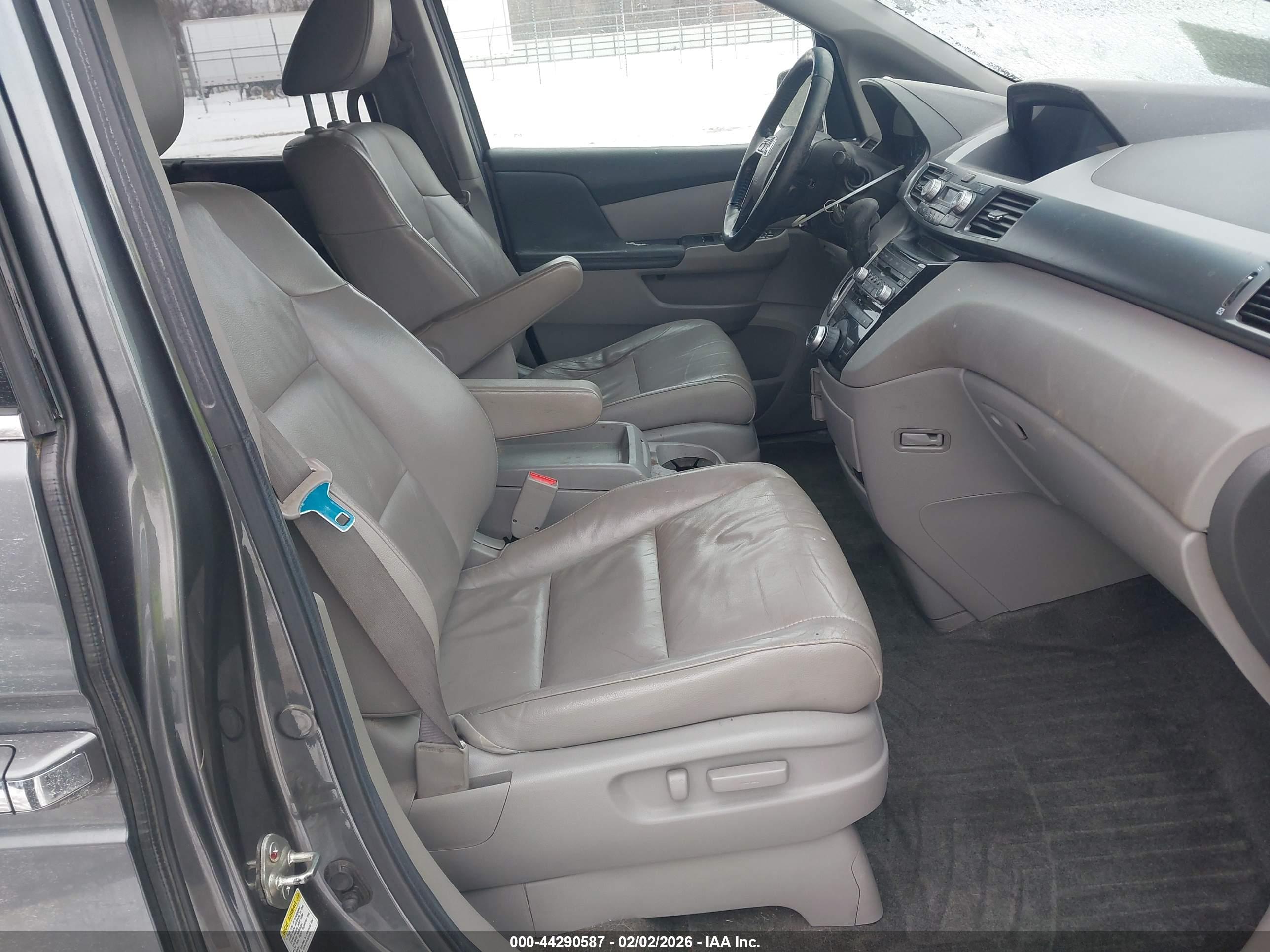 HONDA ODYSSEY image 5