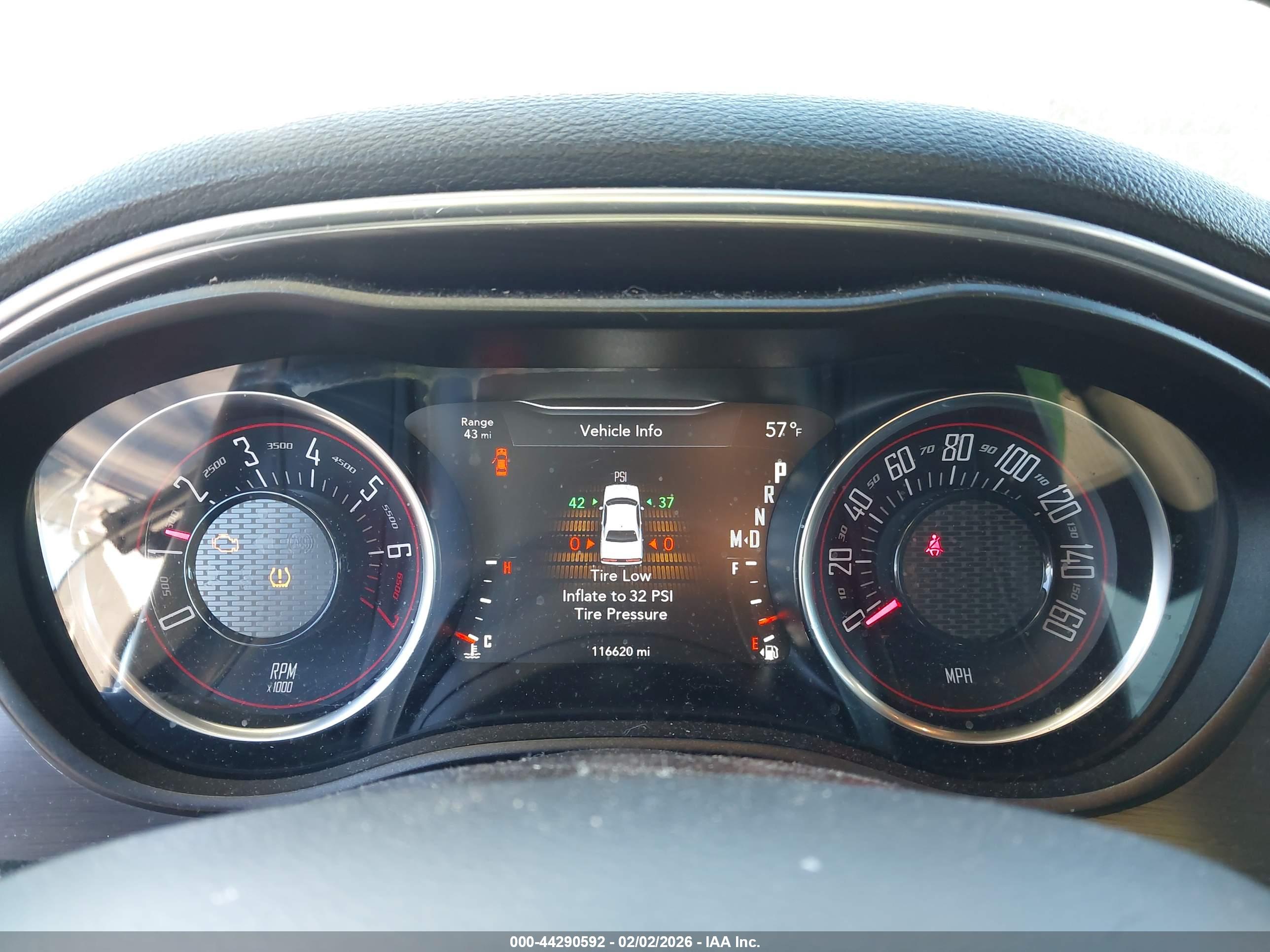DODGE CHALLENGER image 7