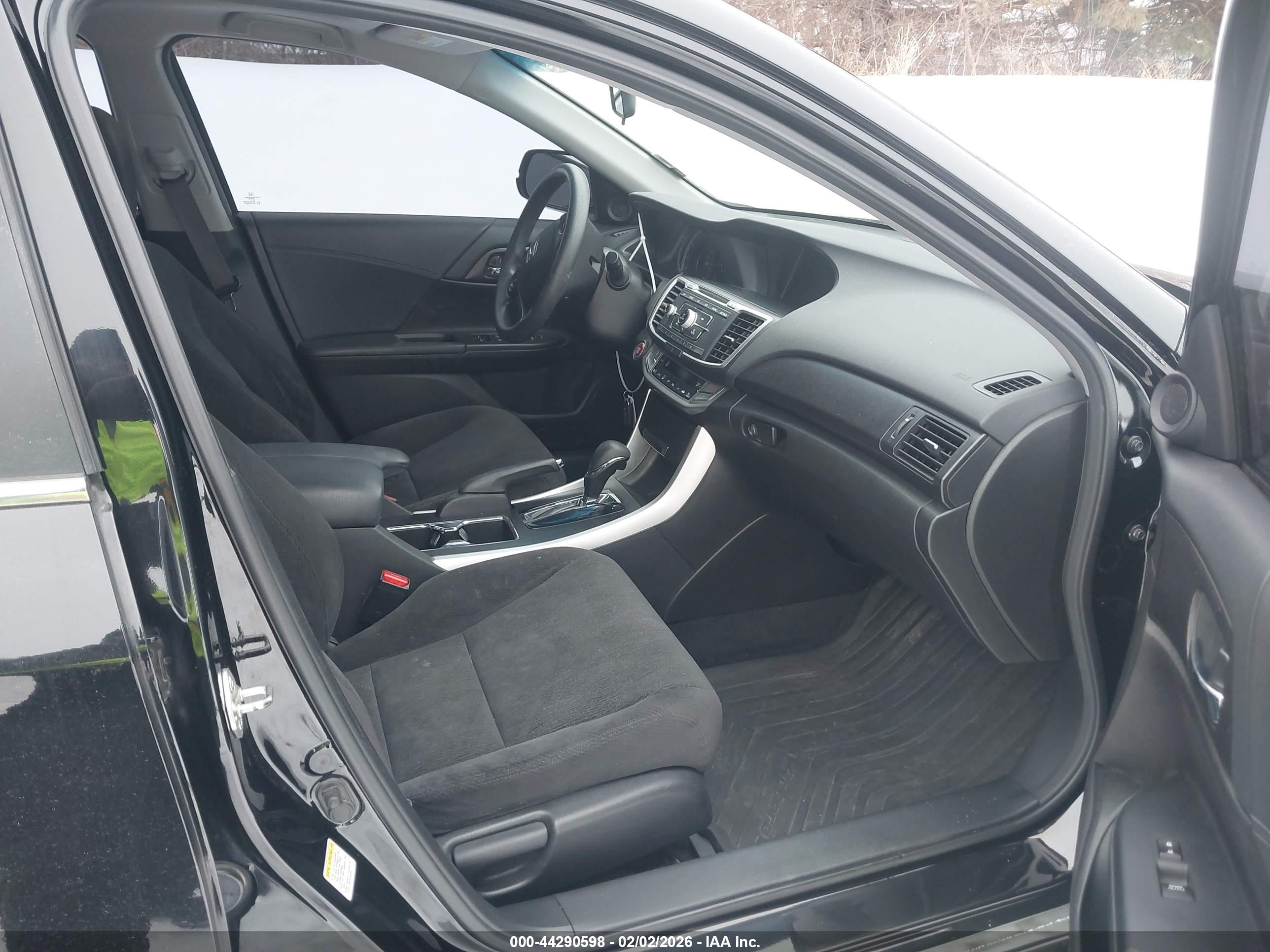 HONDA ACCORD image 5