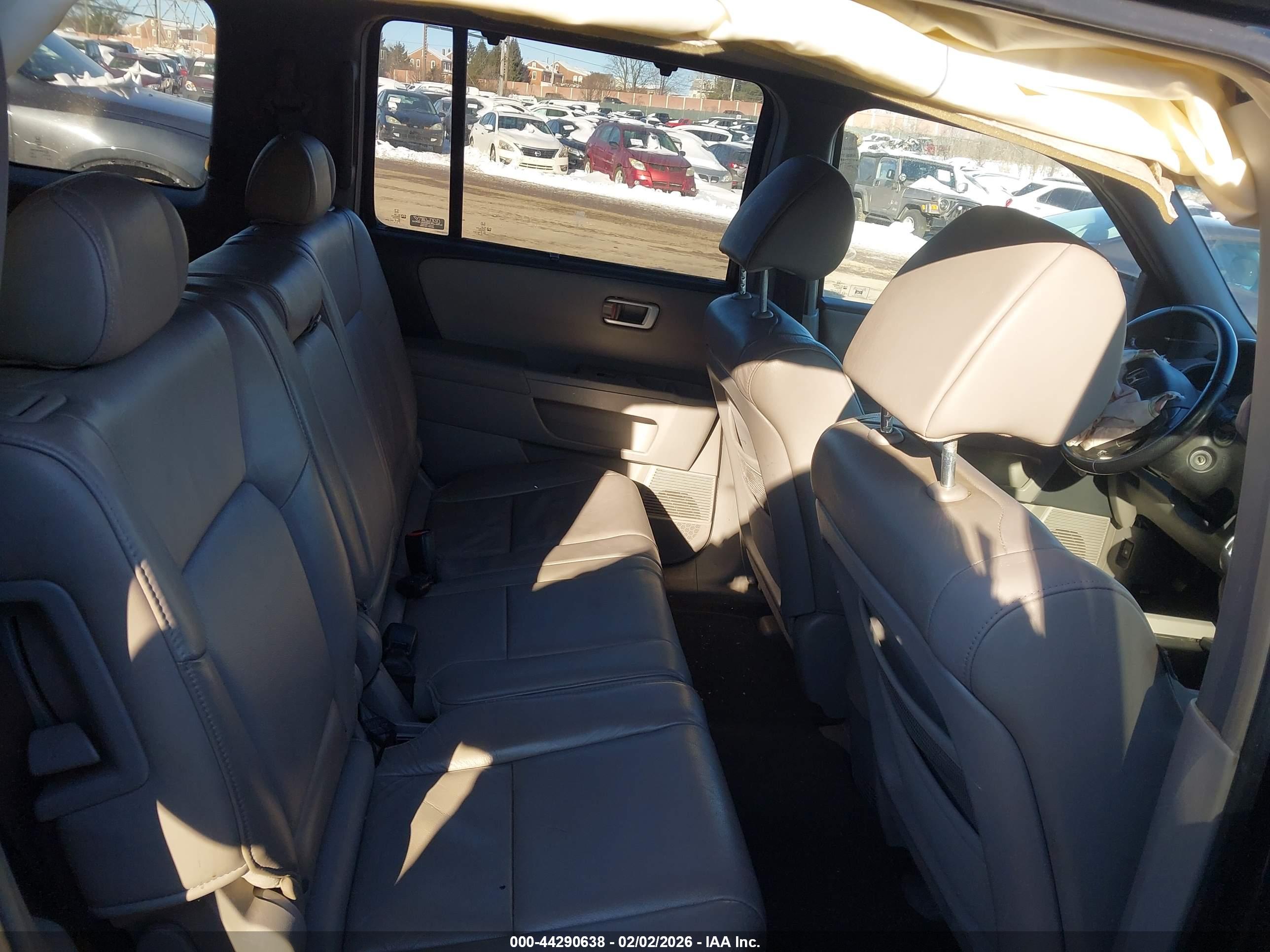 HONDA PILOT image 8