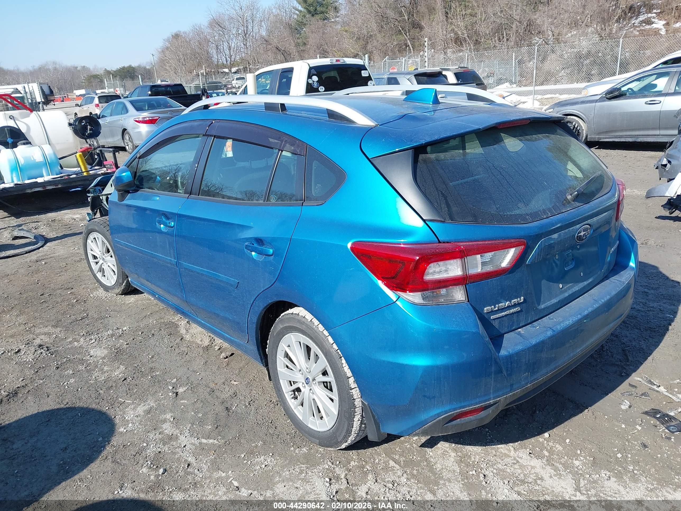SUBARU IMPREZA image 3
