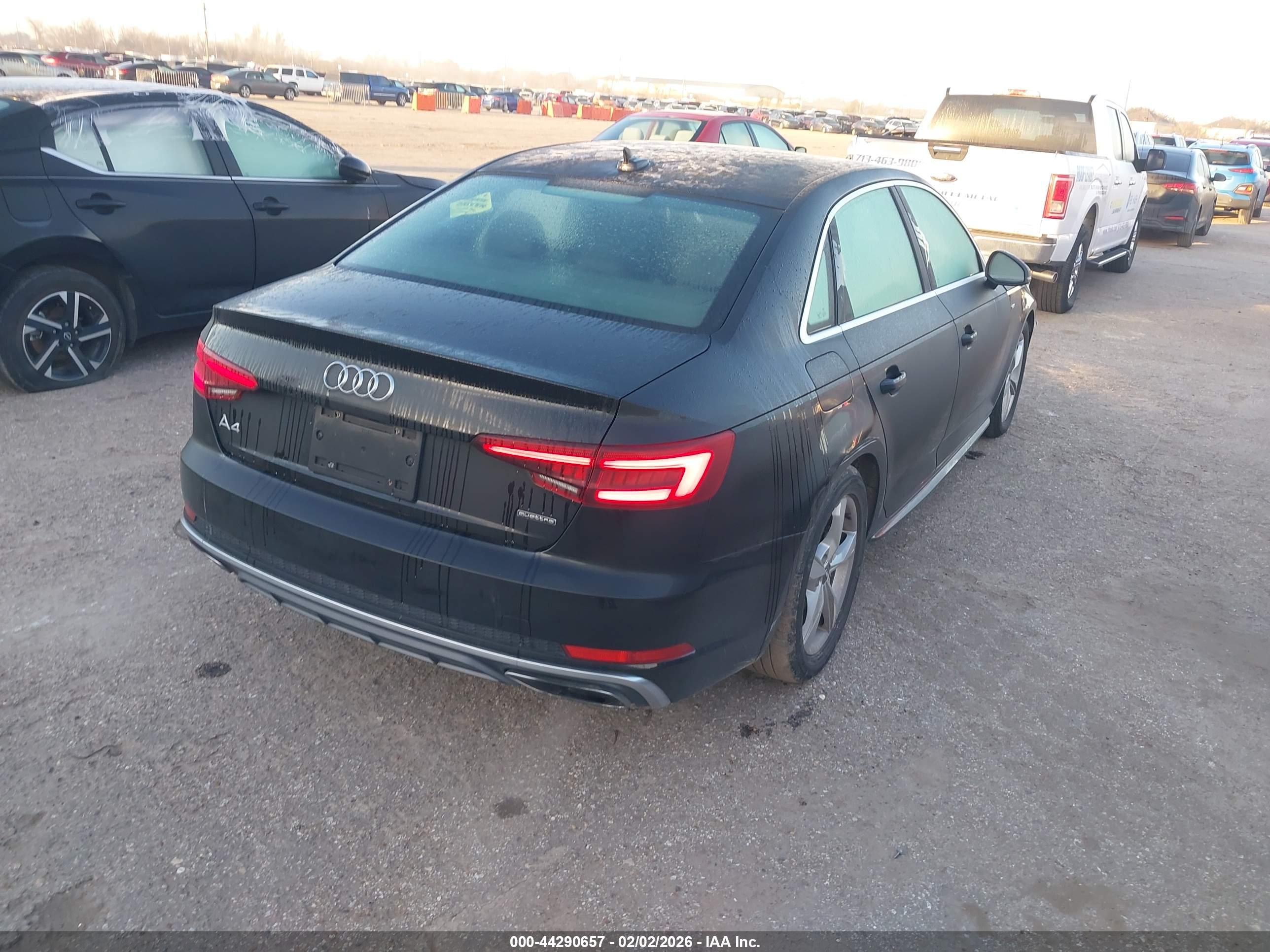 AUDI A4 image 4
